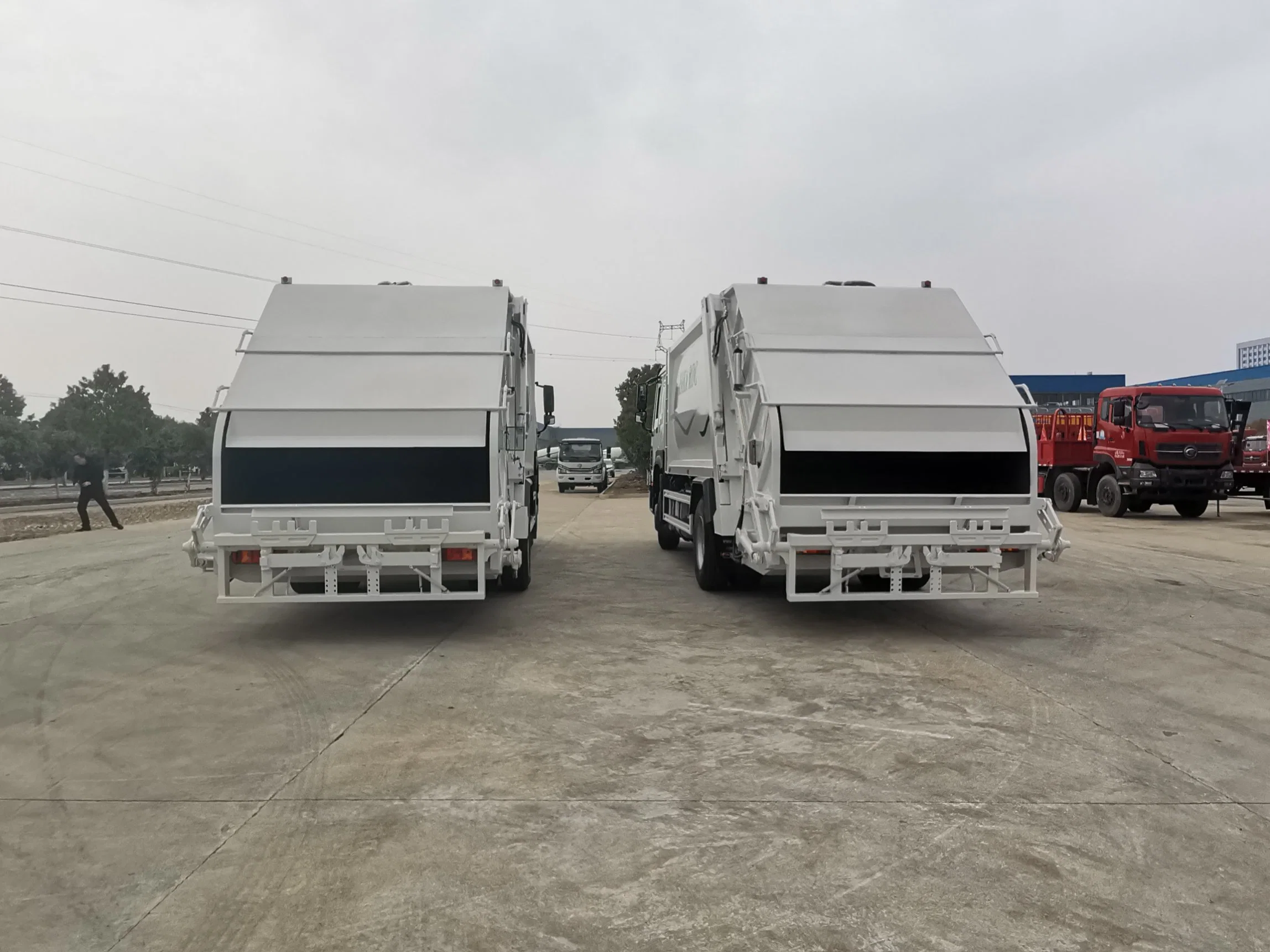 Garbage Truck 10-15 Cbm Heavy Duty Truck Refuse Collection Compactor Truck Sinotruk HOWO Euro 2 for Africa