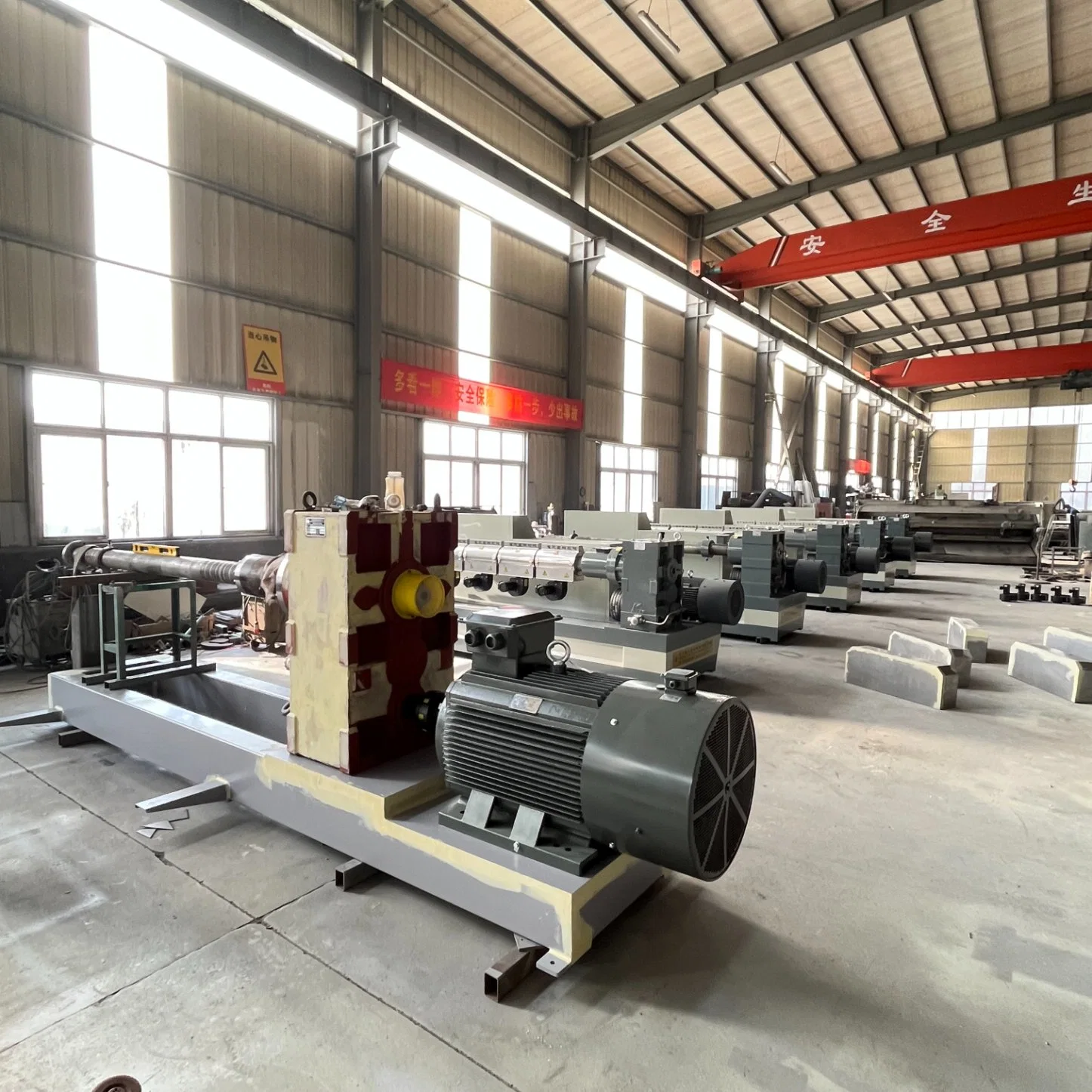 PE Corrugated Hose Plastic Tubes Corrugate Pipe Bellows Nylon Electrical Corrugated Tube Extruders