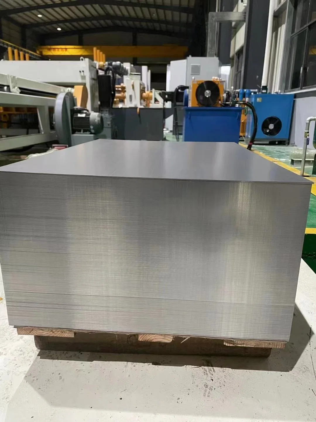 1 - 6 x 1600mm Blech-geraderichtender Ausschnitt zur Längen-Maschine