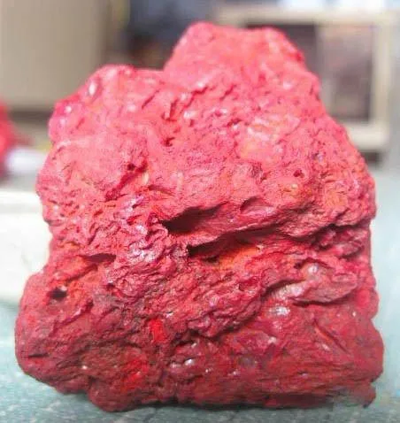 Natural Ore of Sulfide (chemical name: HgS) , Bright Red, with a Diamond to Metallic Luster, Belonging to The Tripartite Crystal System