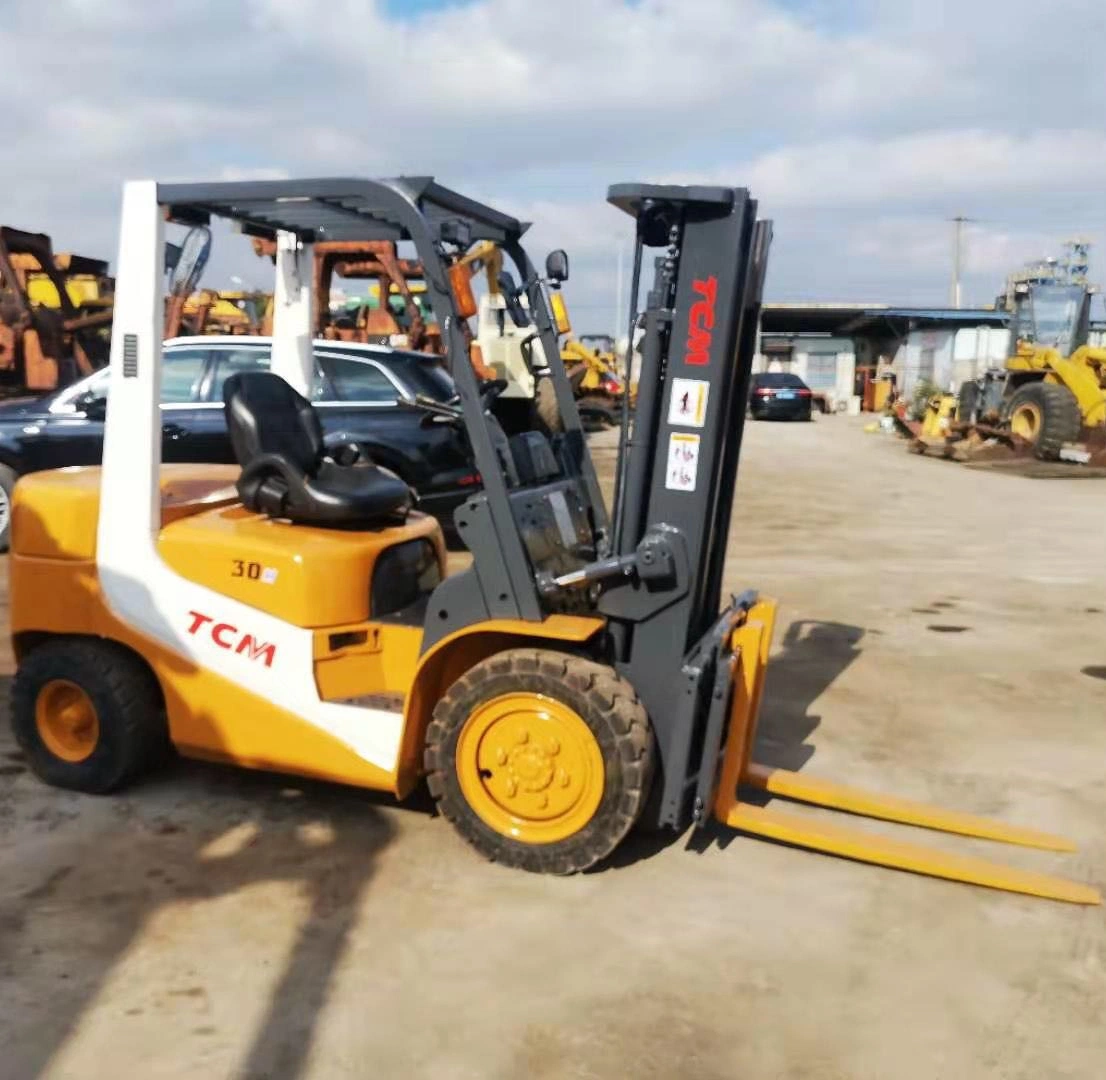 استخدم الطراز Mini Fd30 TCM Toyota Komatsu Mitsubishi ForkLift للبيع