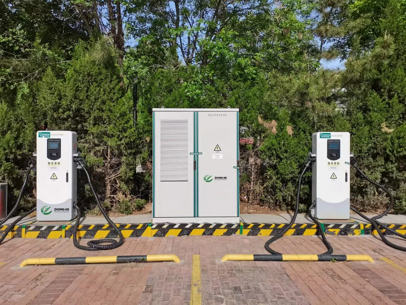 Zhonghe 240kw300kw320kw360kw cargador Split Soporte del sistema 5 Guns Super Charger Estación de carga de bus IEC EV