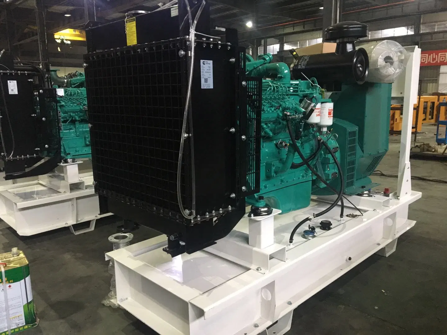 High Efficiency 50Hz/60Hz Cummins Diesel Generator Brand Power Genset