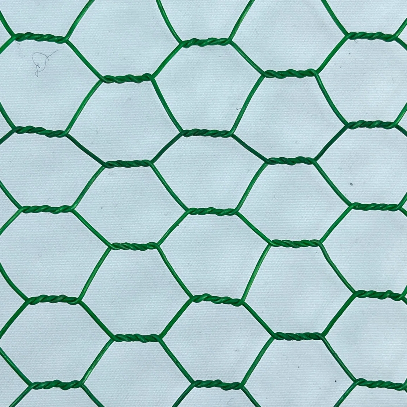 Factory Cheap Chicken PVC Coated Hexagonal Wire Mesh Low Price Hexagonal Poultry Farm Mesh Net