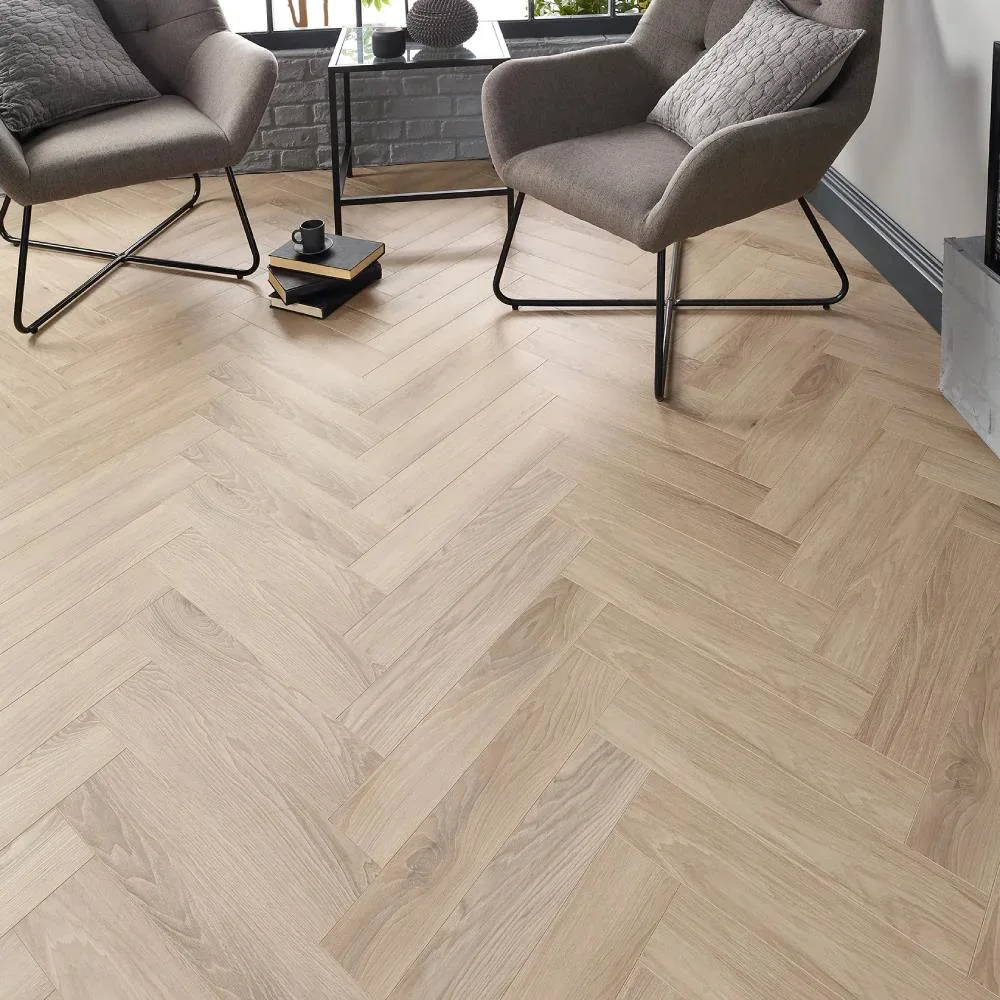 Chine Vente en gros HDF MDF 8mm-12mm chevrons SPC/PVC/LVT/Luxury Plak/Planks en vinyle plastique Bois technique/parquet en bois/carrelage en stratifié/carreaux