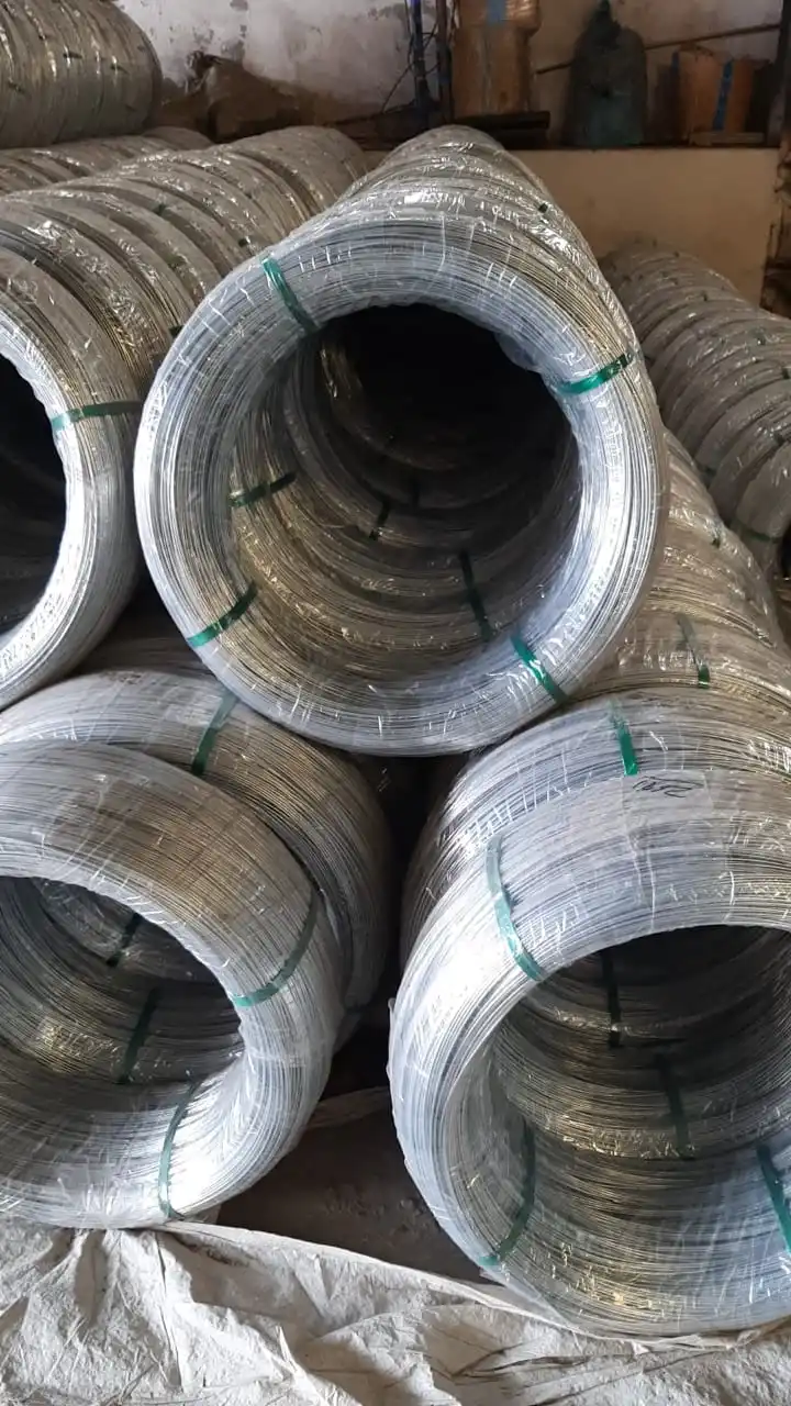 Cheap! Cheap! Low Carbon Hot Dipped Galvanized Steel Wire for Chain Link Fence