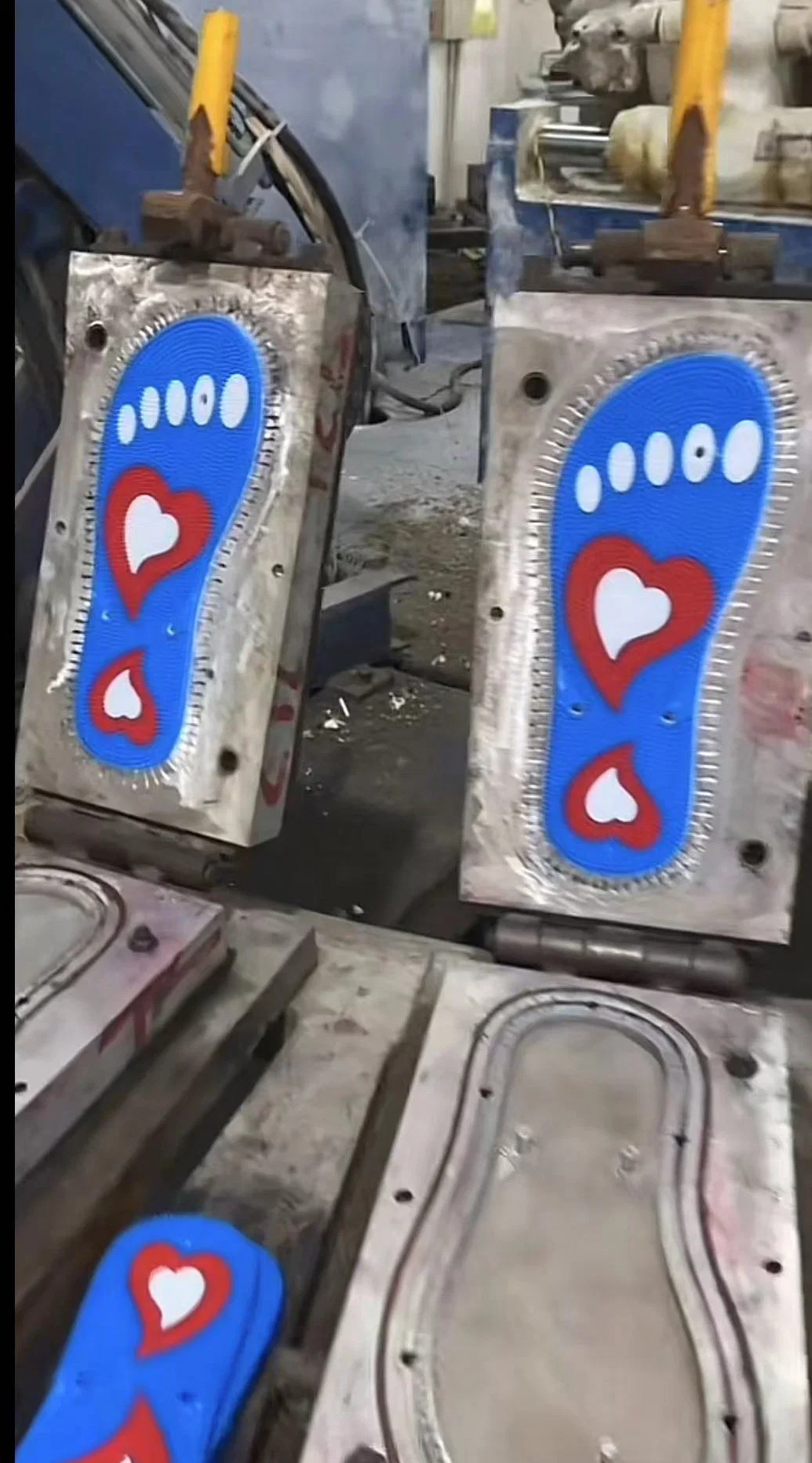 Two Color Outdoor Waterproof PVC Crystal Shoe Mold for Plastic Shoe Making Machine Shoe Mould