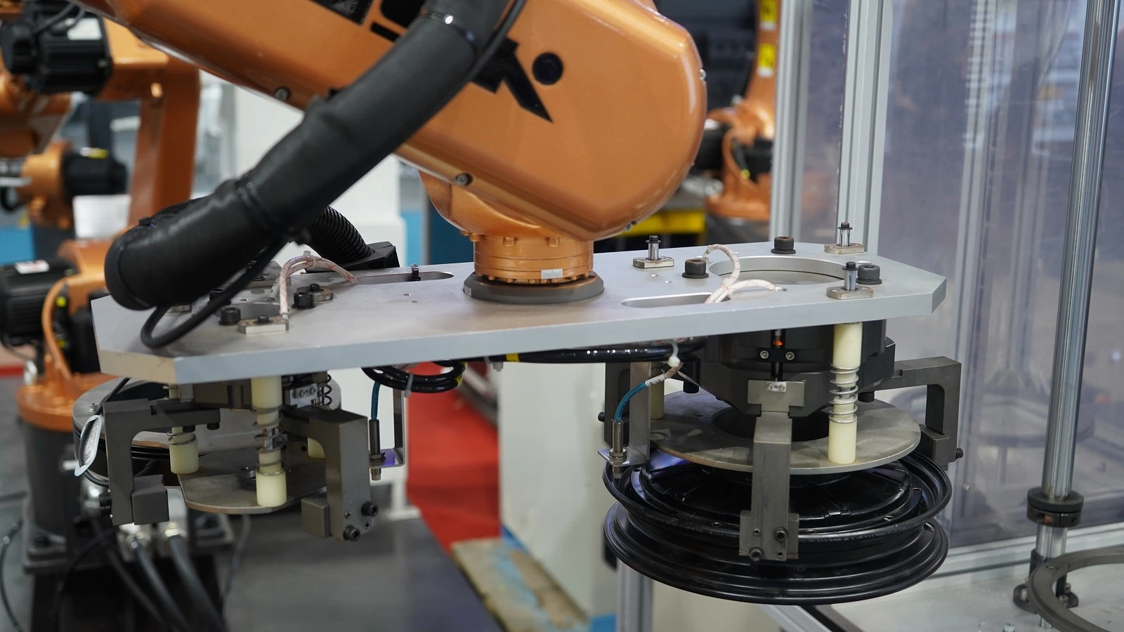 GSK Industrial Robot applied to Gear Machining Loading/Unloading