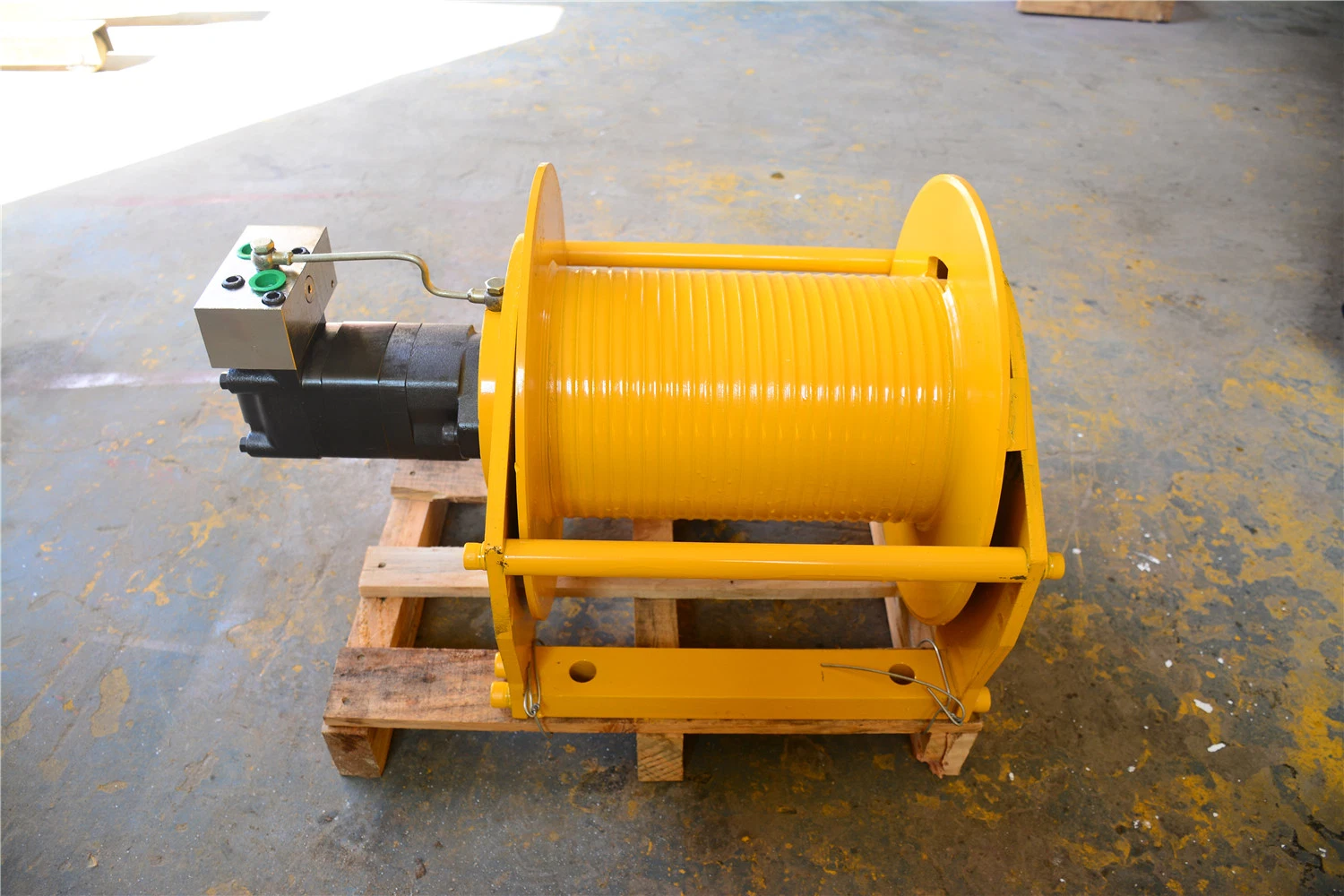 China 0.5 Ton 1 Ton 1.5 Ton 2 Ton Hydraulic Winch for Drilling Rig/Machine for Sale