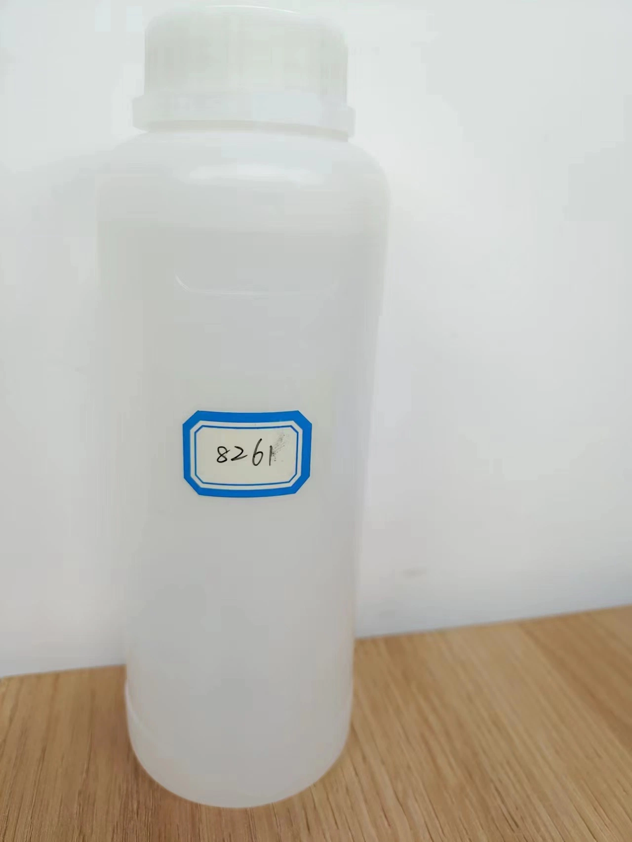 Good Modified Cycloaliphatic Amine Epoxy Resin Curing Agent Epoxy Hardener 8261 Excellent Surface State