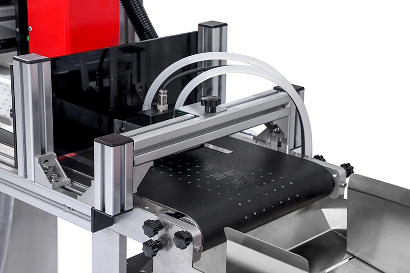 Machine d'impression jet d'encre UV automatique intelligente avec alimentateur, machine de pagination à alimentation froide et avec adsorption à pression négative.