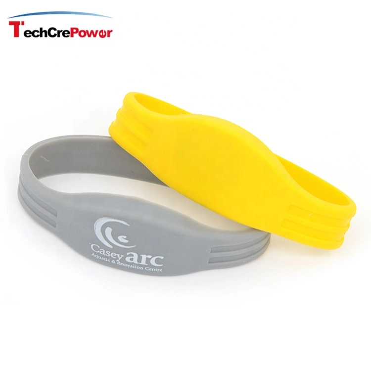 China Colorful RFID NFC Waterproof Silicone Rubber Wristband for Access Control