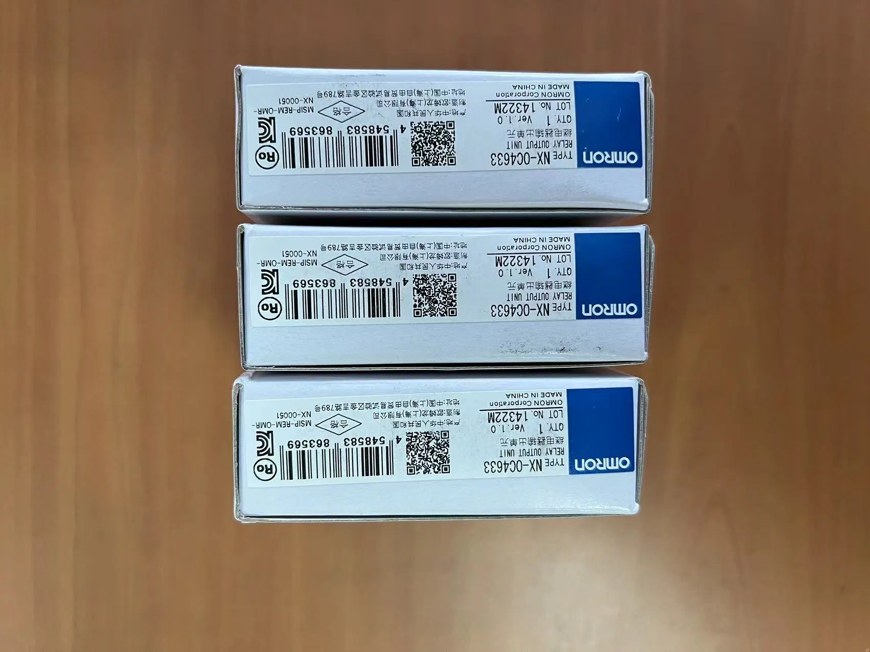 (Original PLC and Control Accessories) G9SA-Ex301 Cpm2a-30cdt1-D Cpm2a-30cdt-D Cpm2a-40CDR-a Cpm2a-40CDR-D Cpm2a-40cdt1-D