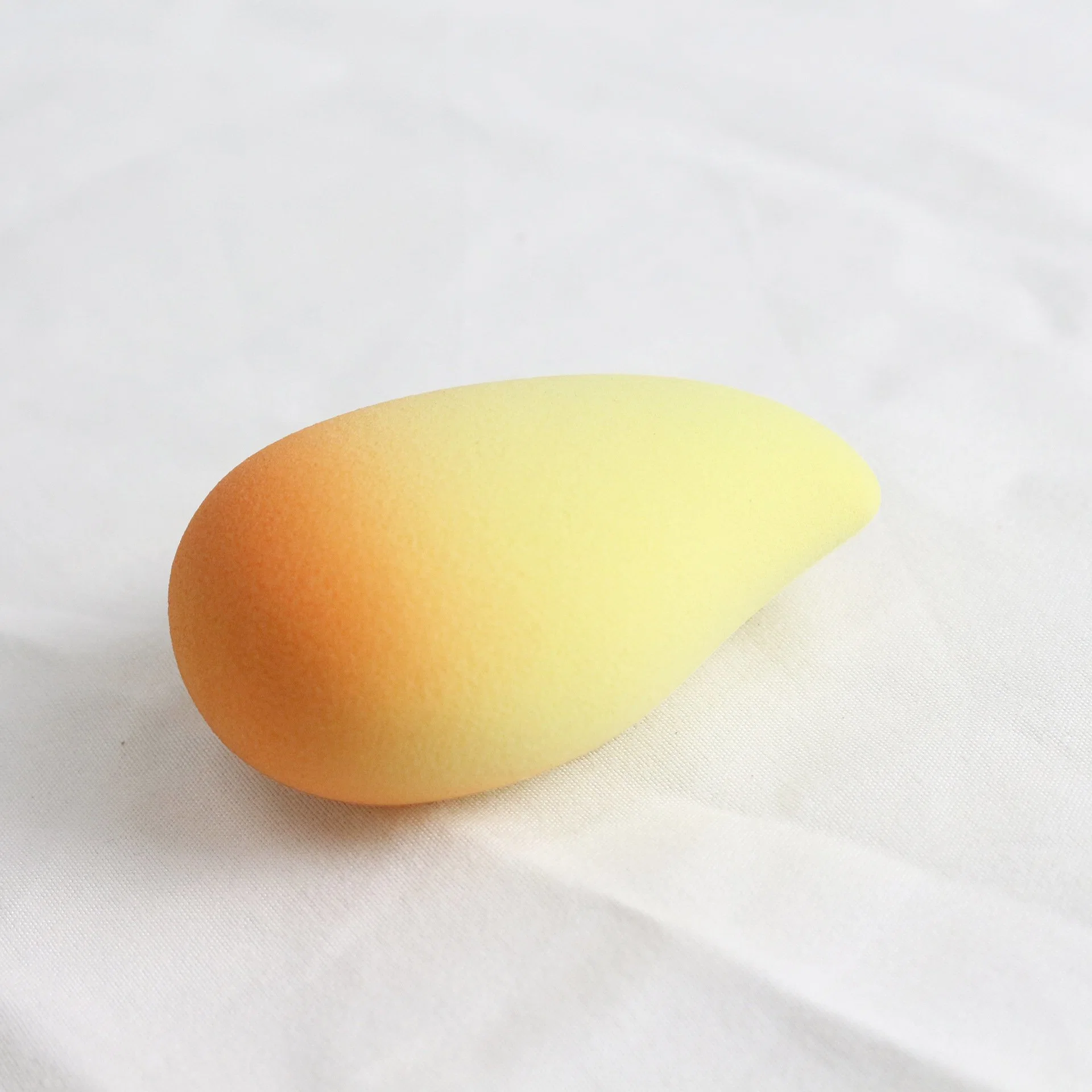 Wet and Dry Dual-Use Soft Gradient Peach Makeup Egg