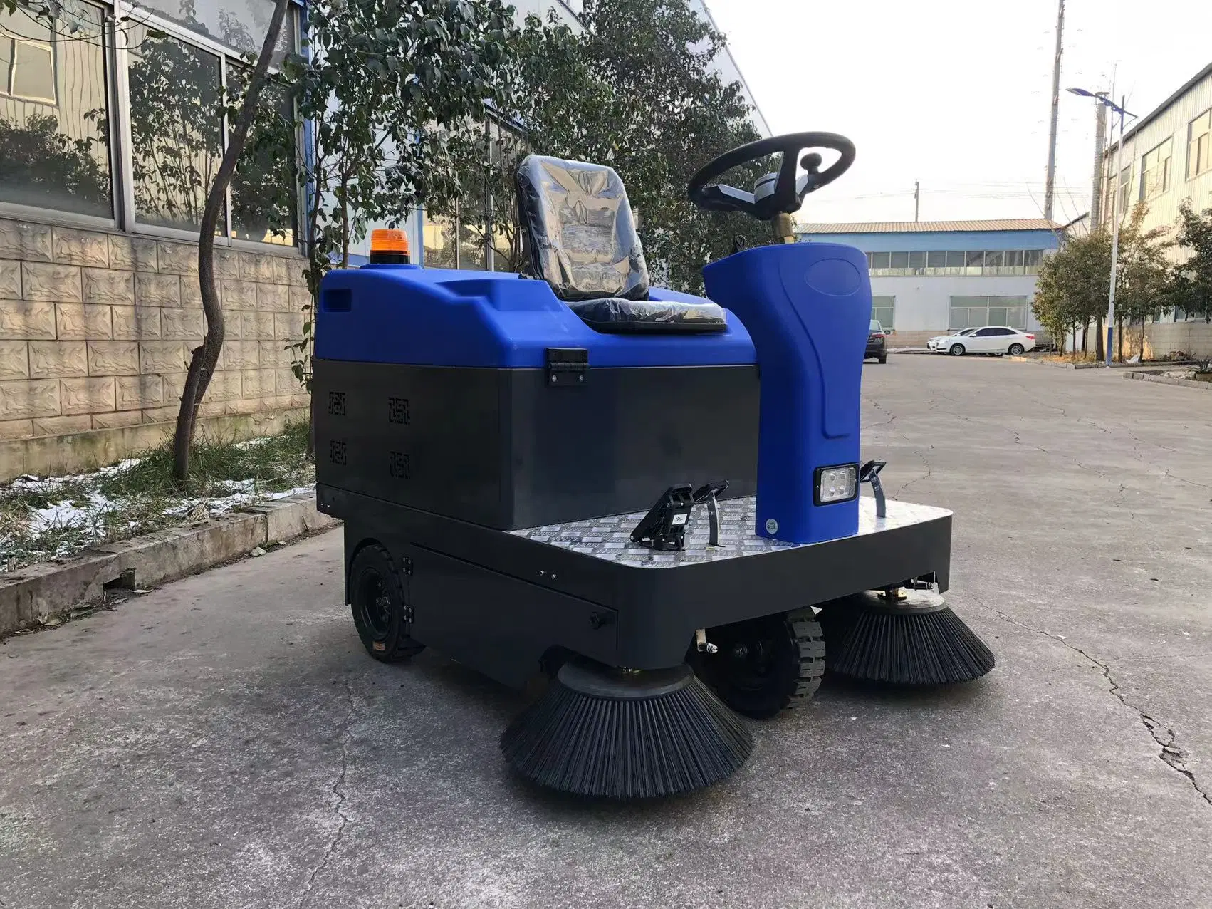 Ride-on Automatic Electric Battery Smart Sweeper Commercial Floor Sweeper with Factory Price