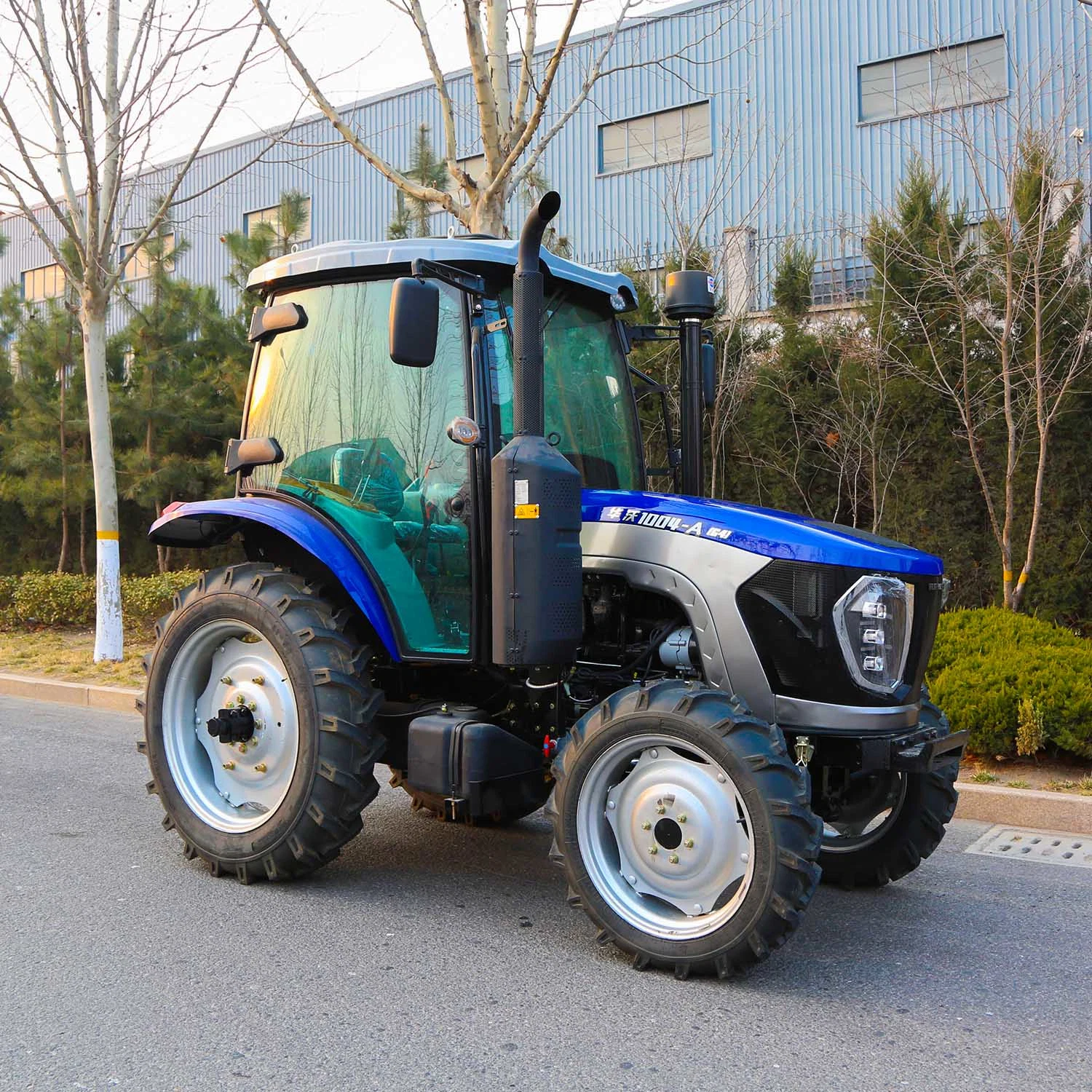 1004HP 4WD Wheeled Farming Tractors with Cab