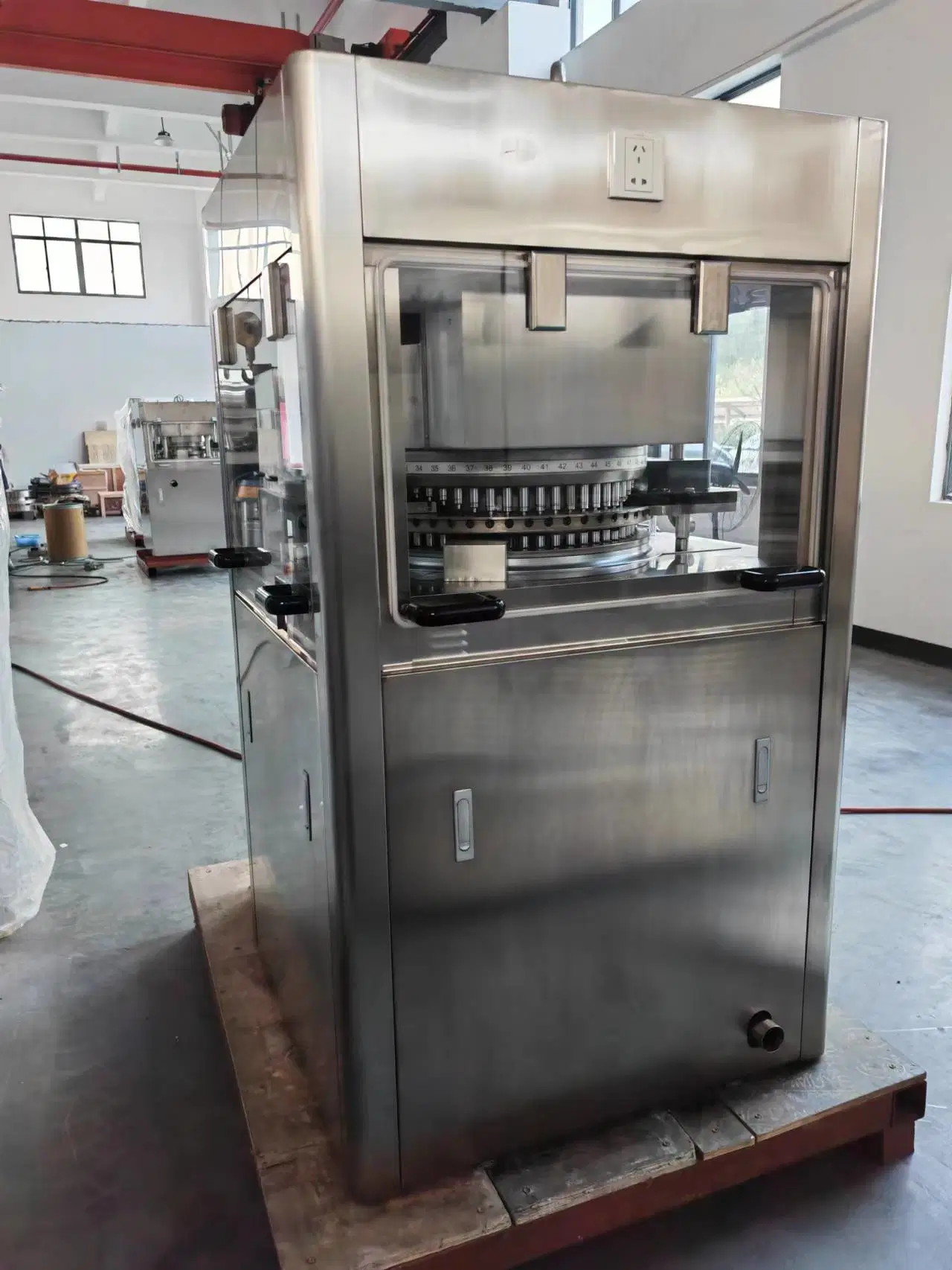 Tianhe High Speed Pill Maker Large-Scale Rotary Tablet Press Machine for Pharmaceutical