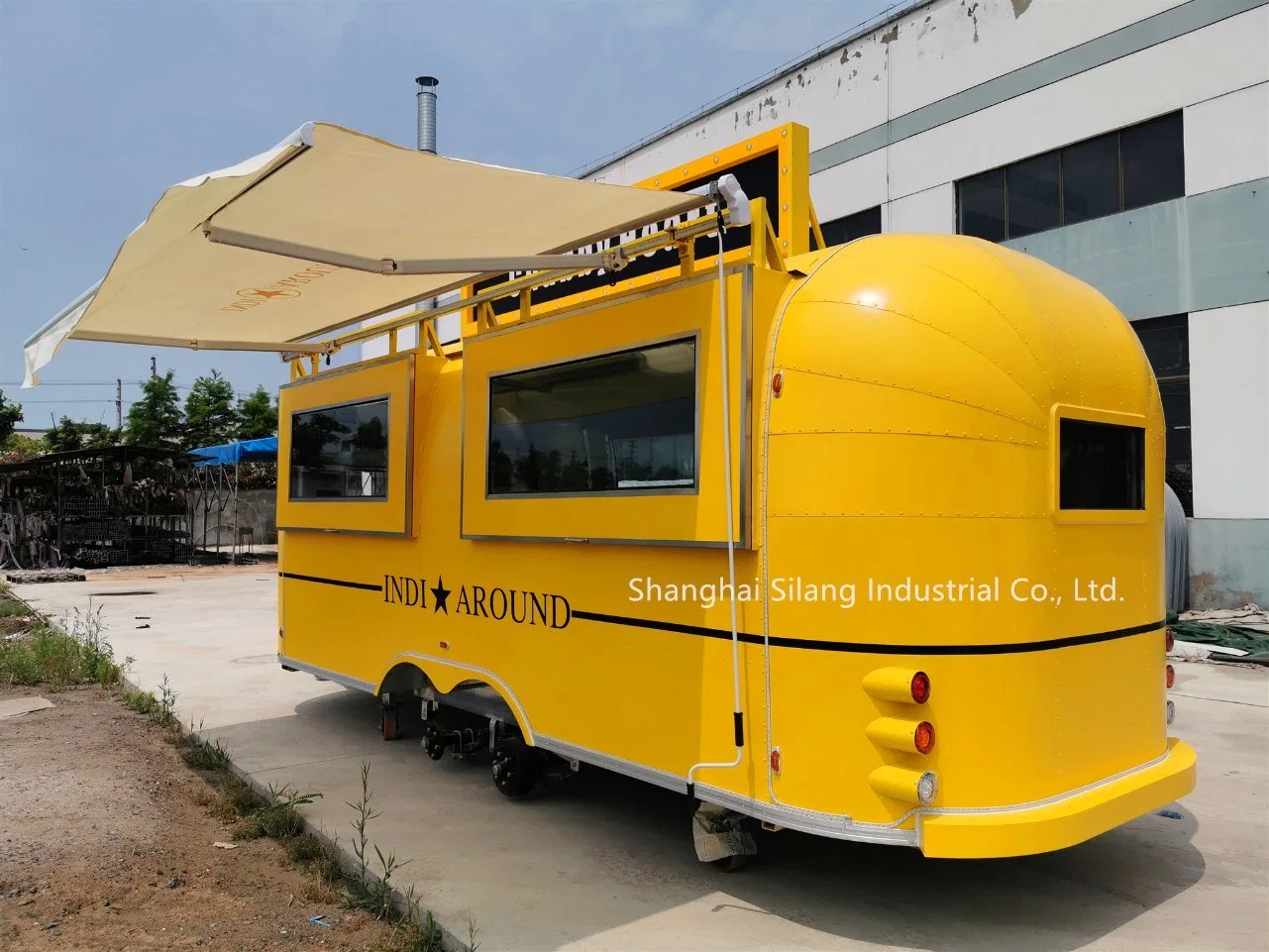 Yellow Airstream Pizza Waffles Mobile Fast Food Trailer Large Camping Airflow Truck