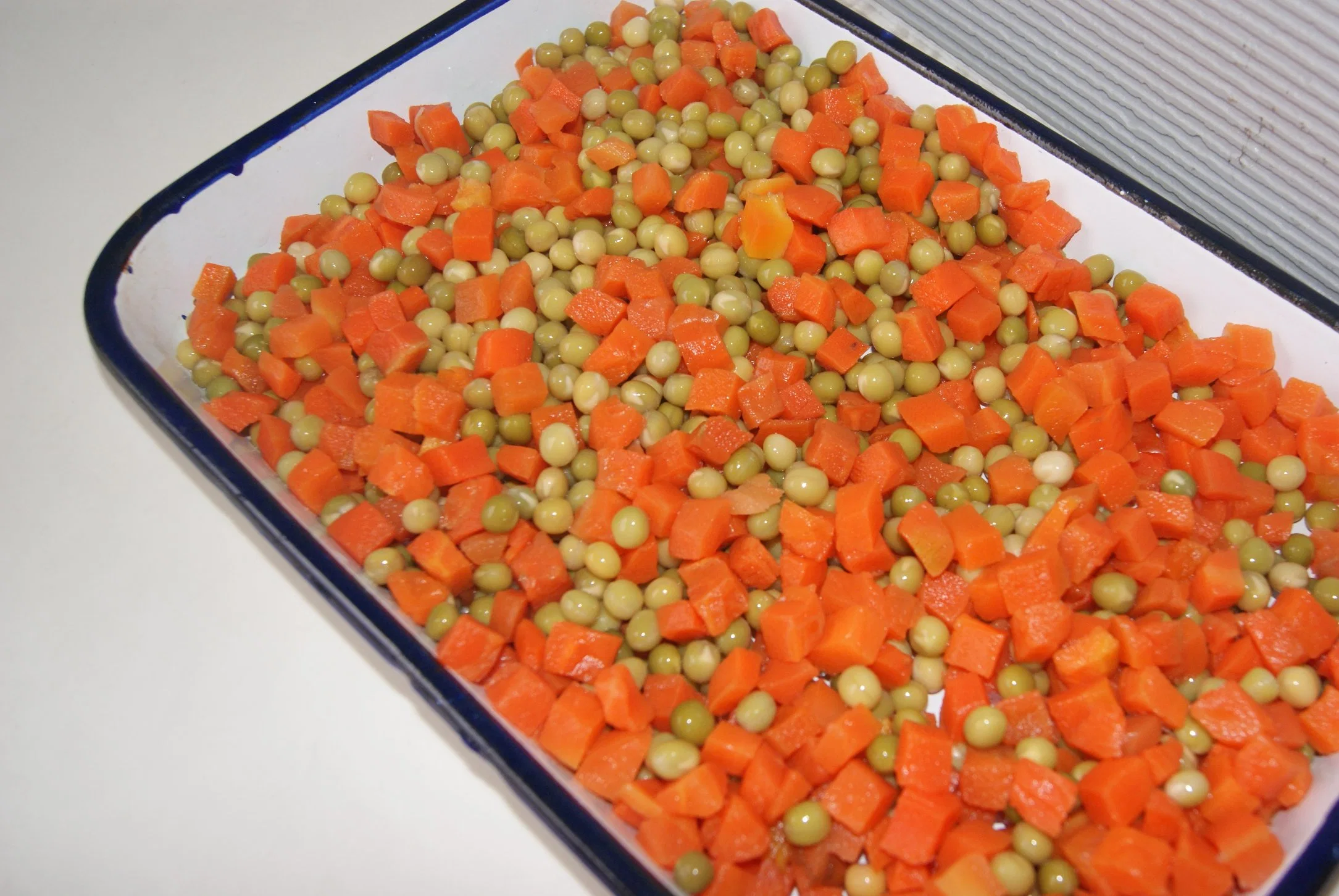 Canned Green Peas Mix Carrot 400g