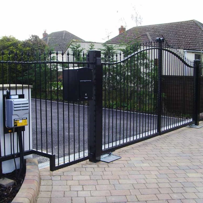 Porte battante Double allée de la porte de la porte en fer forgé porte en aluminium Gates