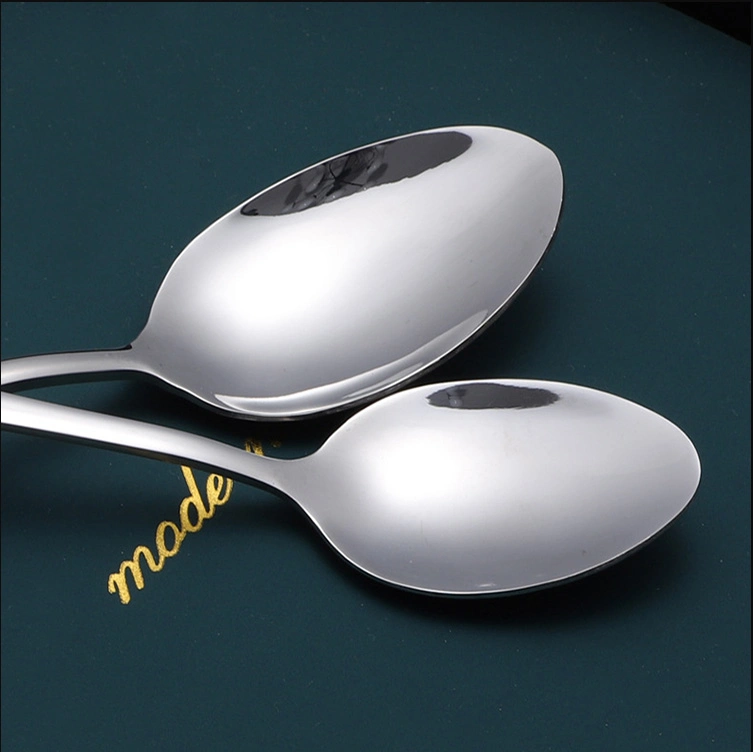 1010 أدوات مائدة من Amazon للبيع الساخن أدوات المائدة أدوات مائدة من خنزير سكين أنيقة مجموعة أدوات المائدة من الفولاذ المقاوم للصدأ مع 24 قطعة ورف معدني
