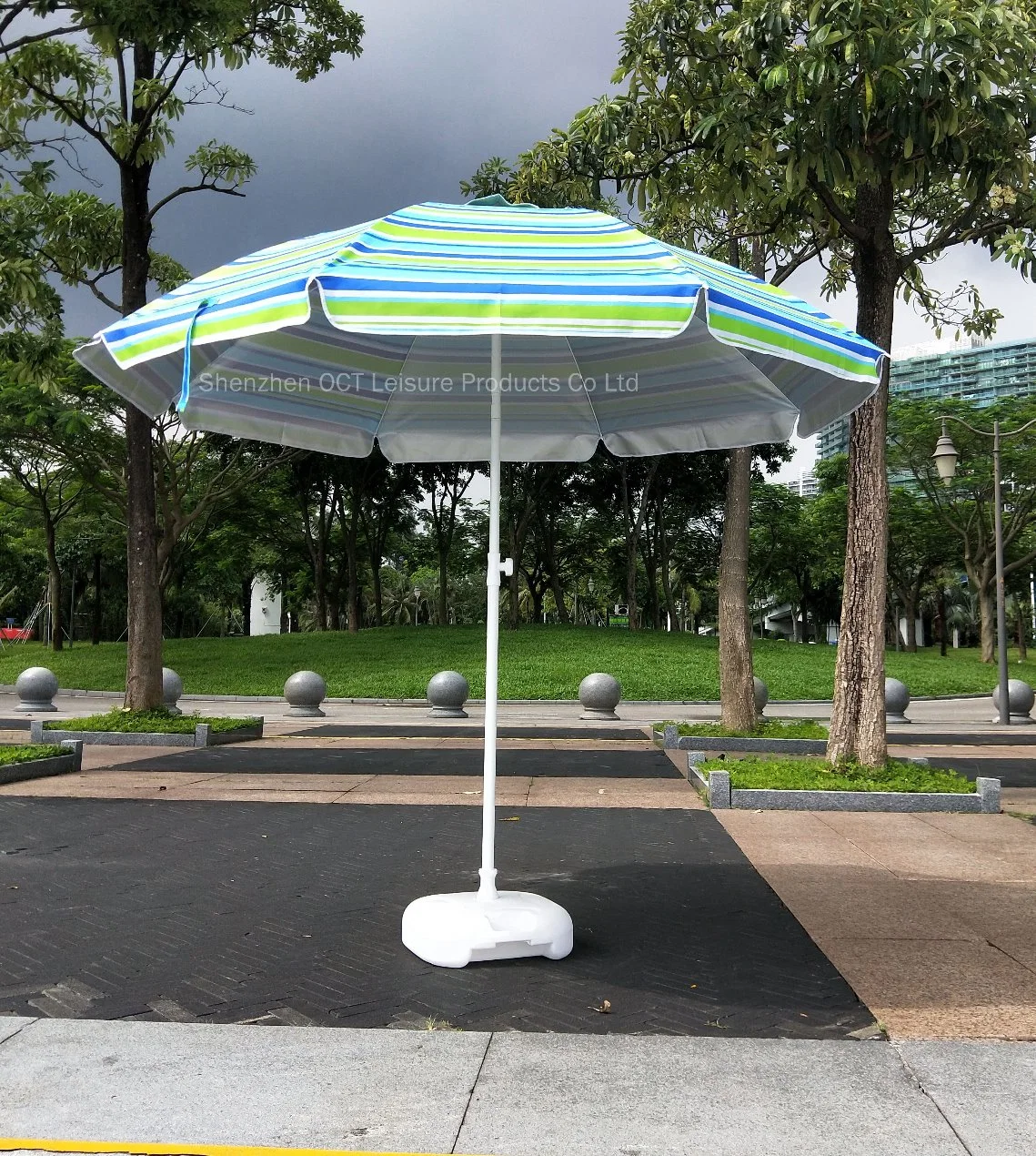 Customized Trendy Beach Umbrella Parasol with Tough Frame and Stripe Design (OCT-BU19007)