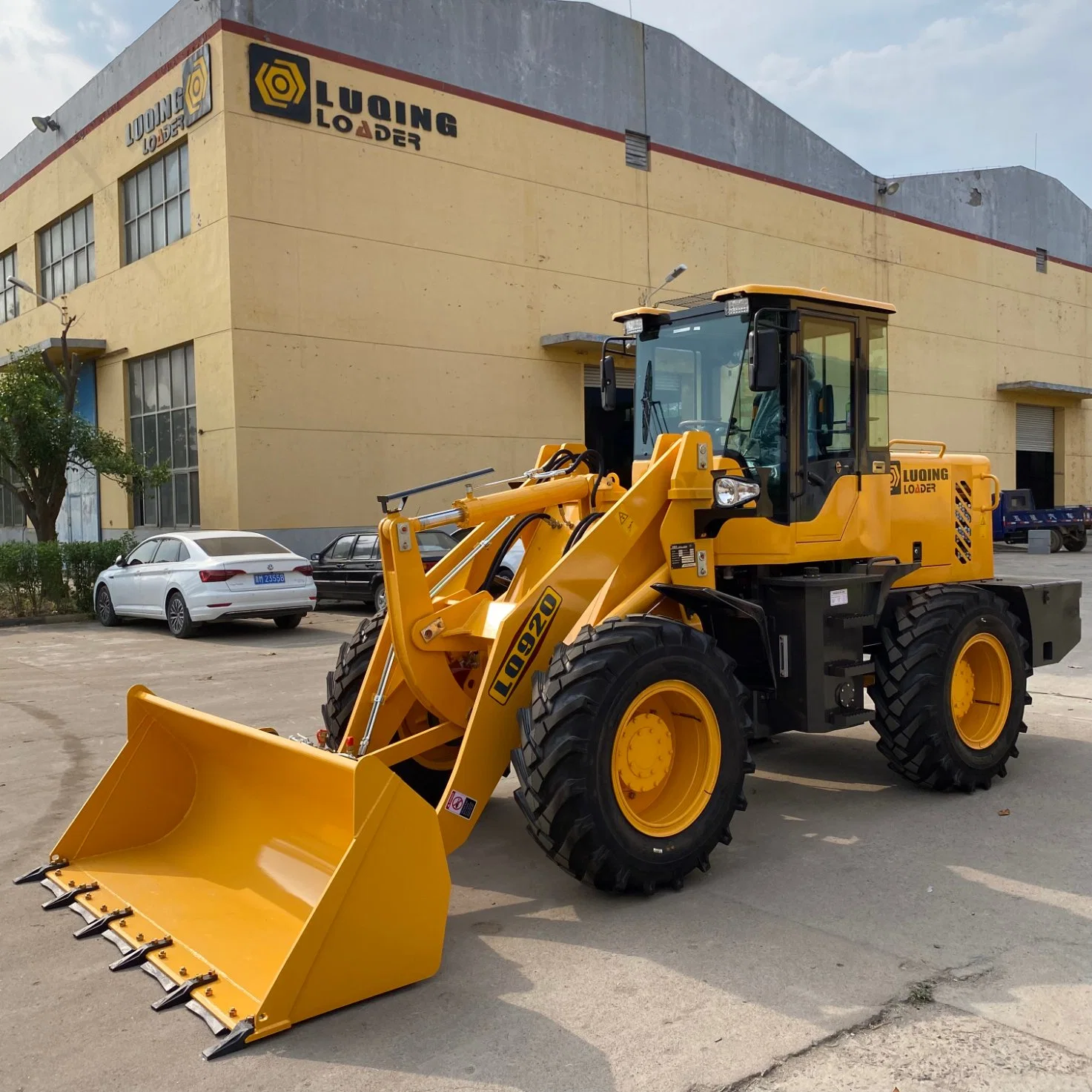 CE Middle Medium Rated Load 2.0 Ton 920 Front Bucket Shovel Wheel Loader with Ripper&Grapple Rake&Fork Grapple&High Dump Bucket&Mixer&Yto Engine