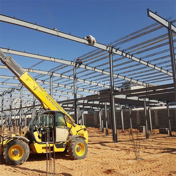 Vorgefertigte Werkstatt Stahlkonstruktion Anlage Industriefabrik mit H-Abschnitt Rahmen-Sandwichpanel