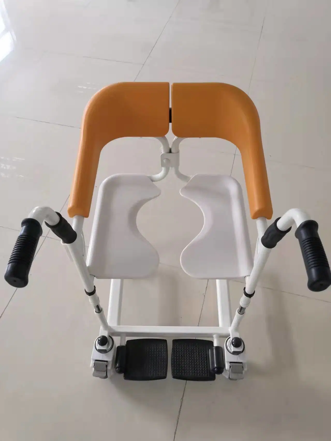 Facile Déplacement Handicapé Extérieur Dispositif Médical Voyage Transit Salle de bain Fauteuil roulant Transfert de patient Siège de toilette élévateur