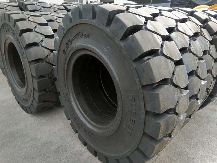 Port Use Tyre 1200-24 1400-24 1600-25 1800-25 2100-35 1800-33 Tire for Harbour Mobile Crane Automated Guide Vehicles Rtg Service