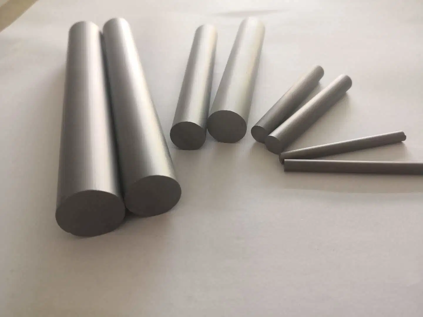 HRC45/HRC55/HRC65 Cemented Tungsten Carbide Rod Blank H6 Rods for Drill From Manufacturer
