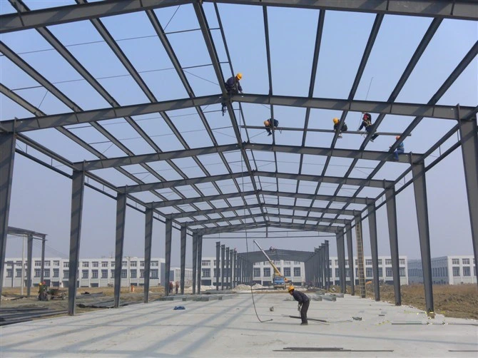 Industrial Prefabricated Light Steel Structure Metal Frame Construction Building Prefab Garage/Workshop/Shed/Plant/Factory/Warehouse for Sale