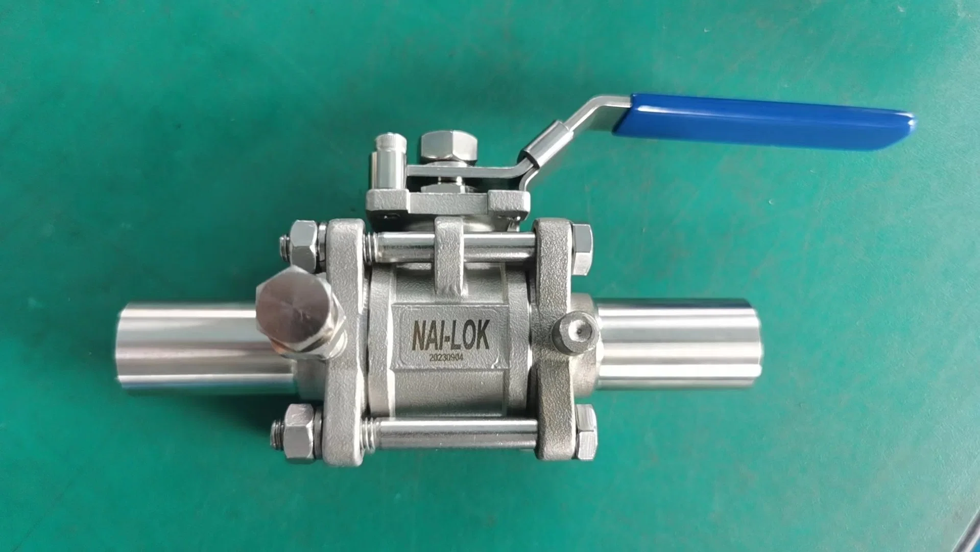 Nai-Lok Stainless Stainless 3 Piece Extended Weld Ball Valve 4 Inch