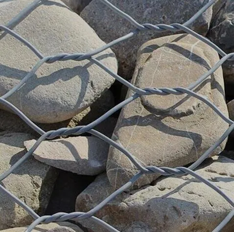 Lourdes grillage hexagonal galvanisé Gabion utilisés en génie civil et de la construction de routes et l'Érosion