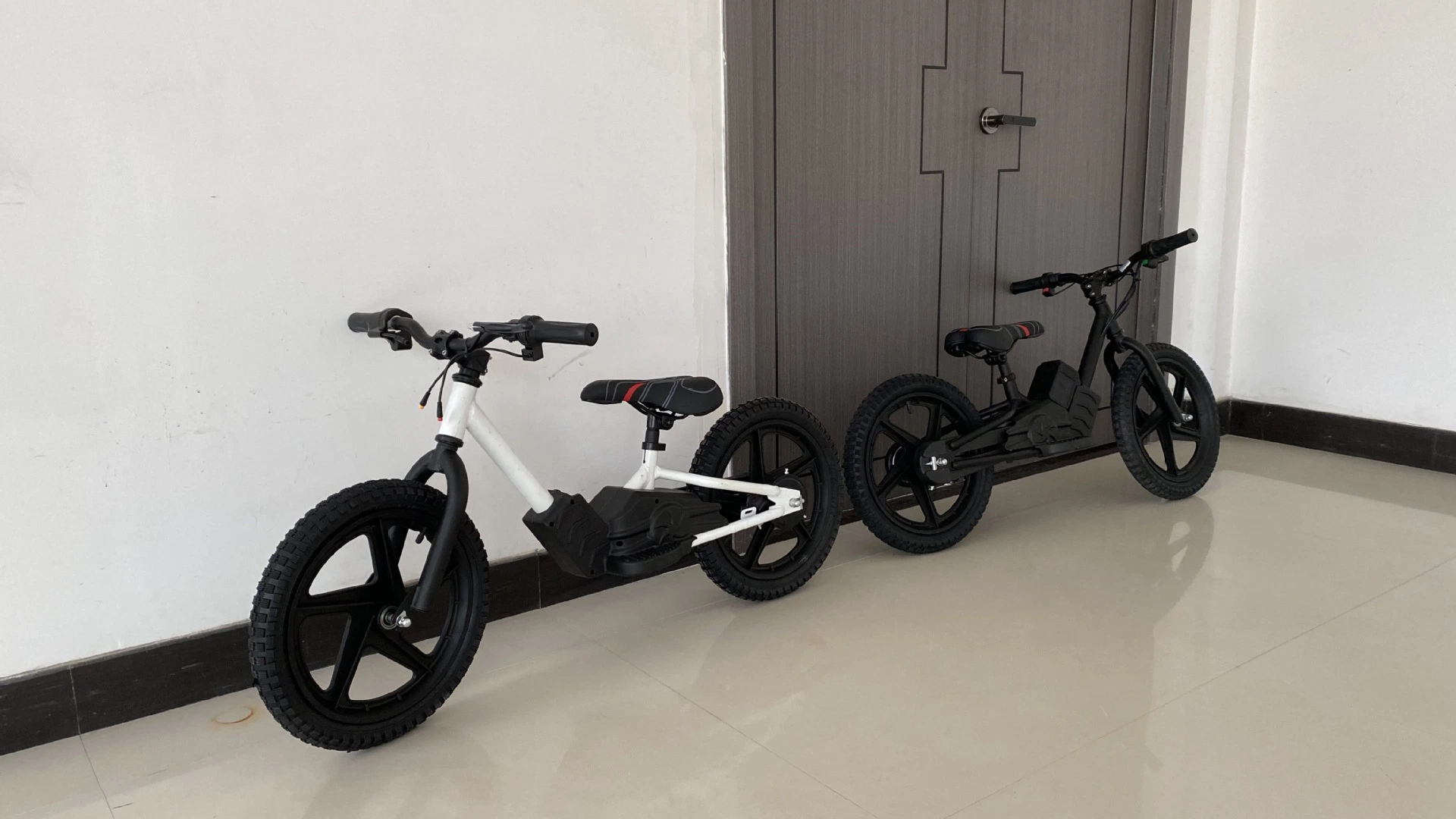 Kids Electric Racing Bicycle Children&prime; S Dirt Motor Bike