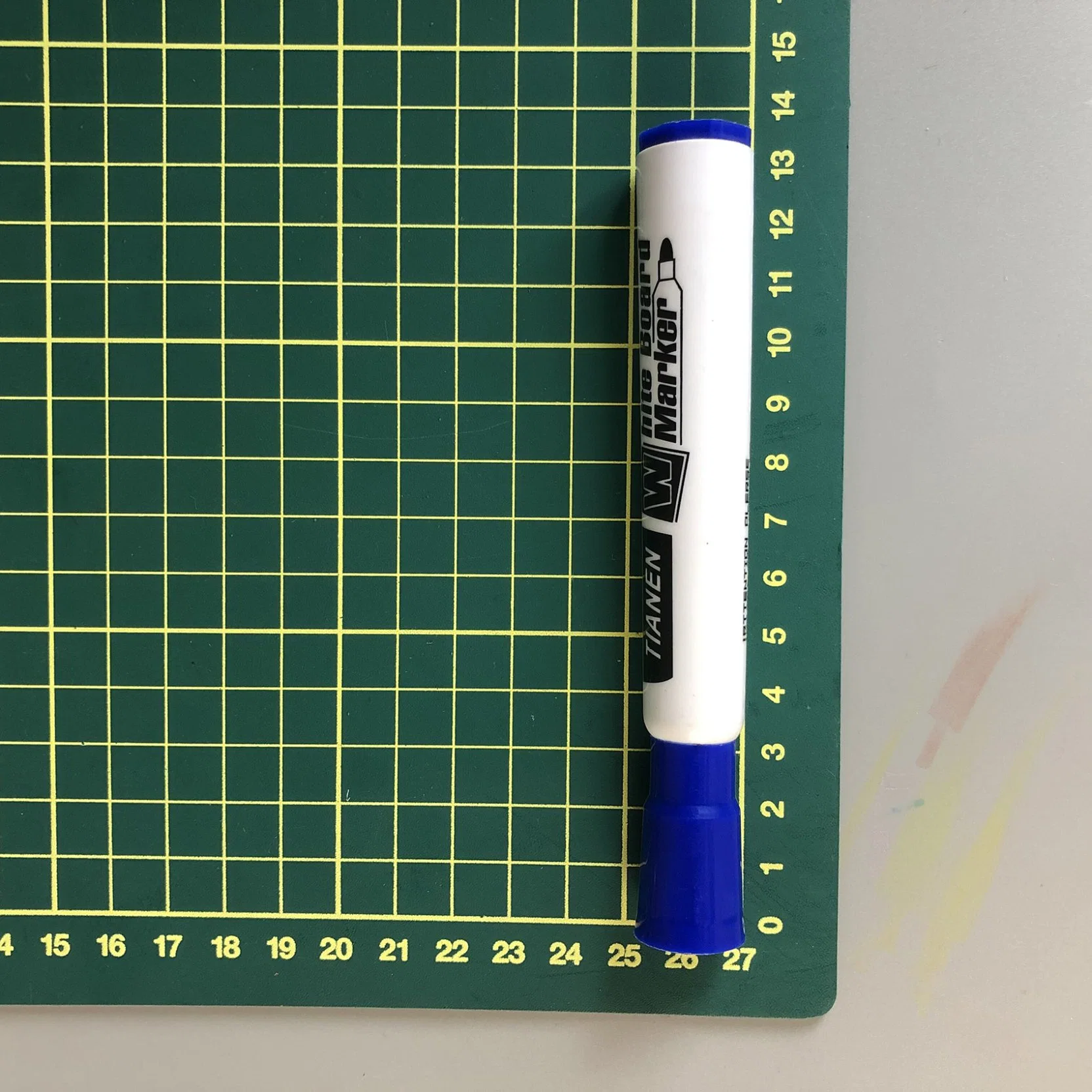 Blue No Erase Oily Permanent Marker Pen with Paint Waterproof