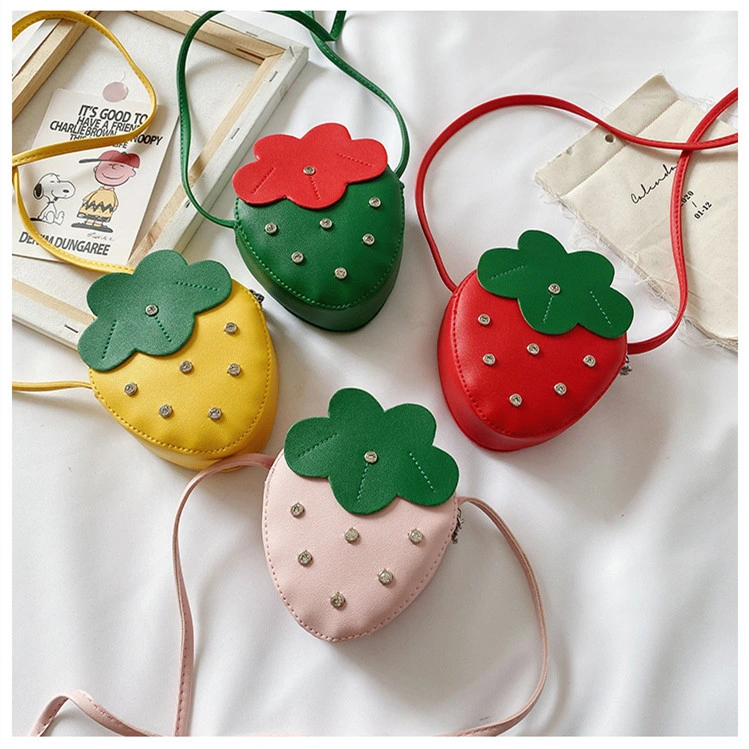 Cute Strawberry Rivet Kids Bag New Fashion Cross-Body Bag Pocket Wallet