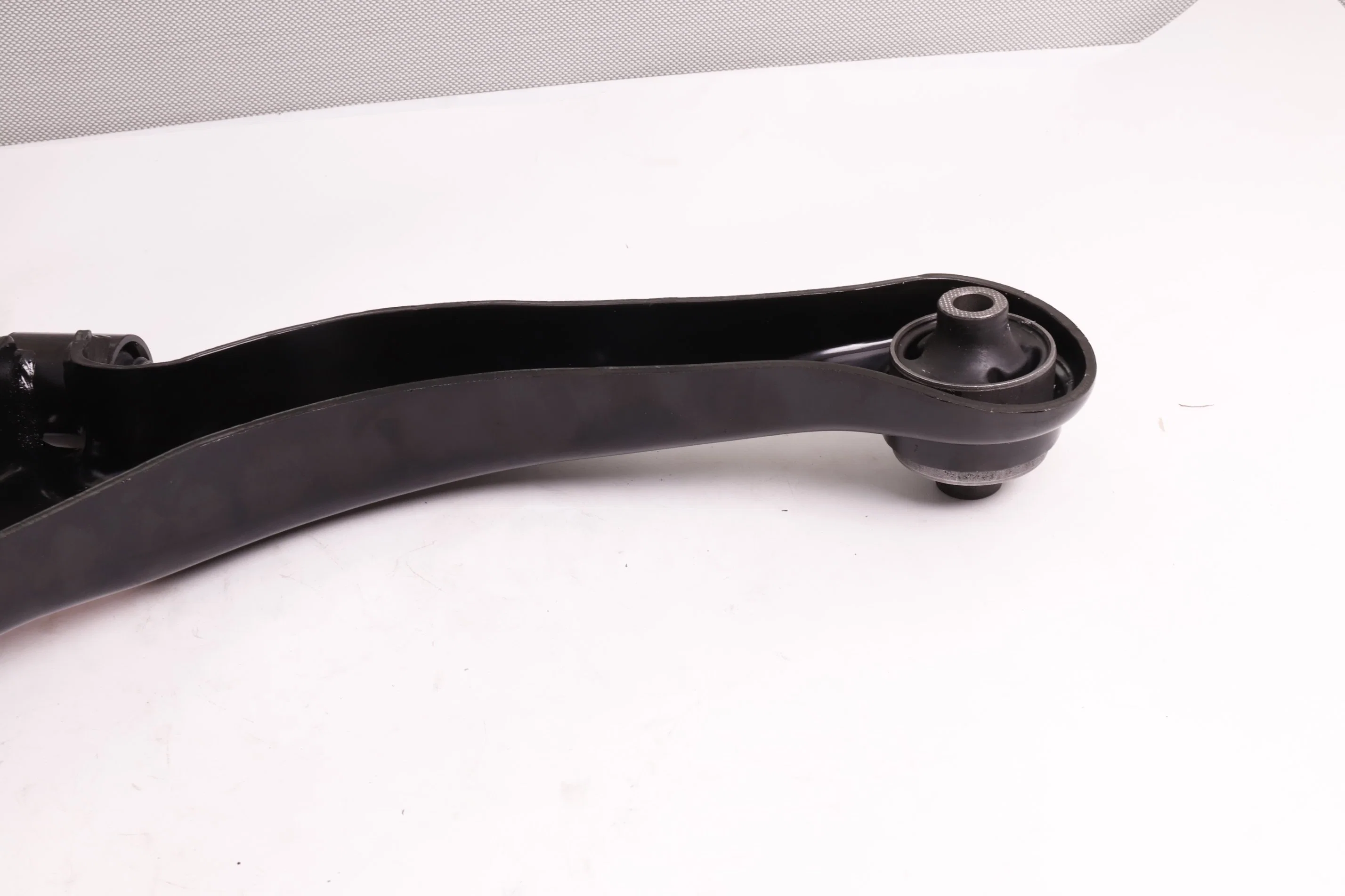 Kingsteel Wholesale/Supplier Price Auto Car Parts Front Control Arms for Mazda Tribute Ep 2000-2007 OEM (ZZC1-34-310)