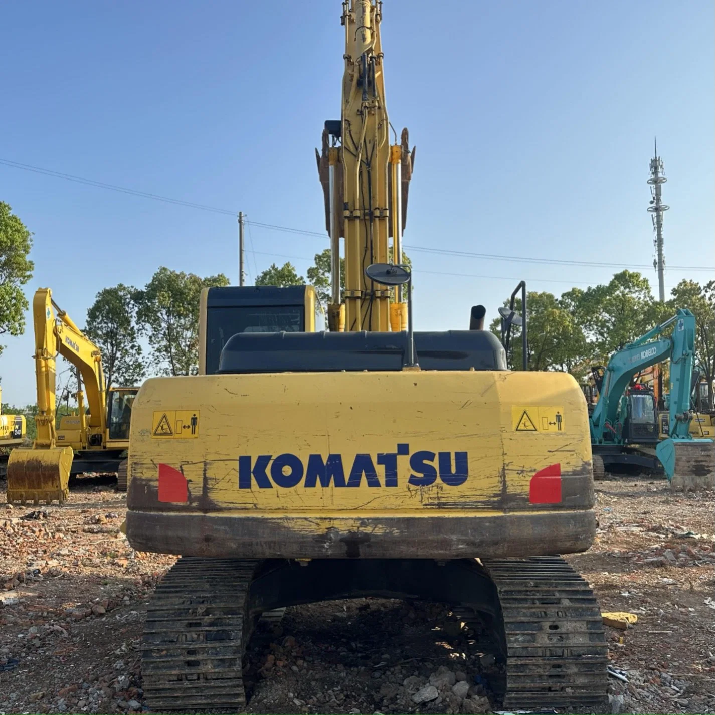 Original Japanese Secondhand Construction Machinery 20 Tons Komatsu PC200-8 Used Crawler Excavator