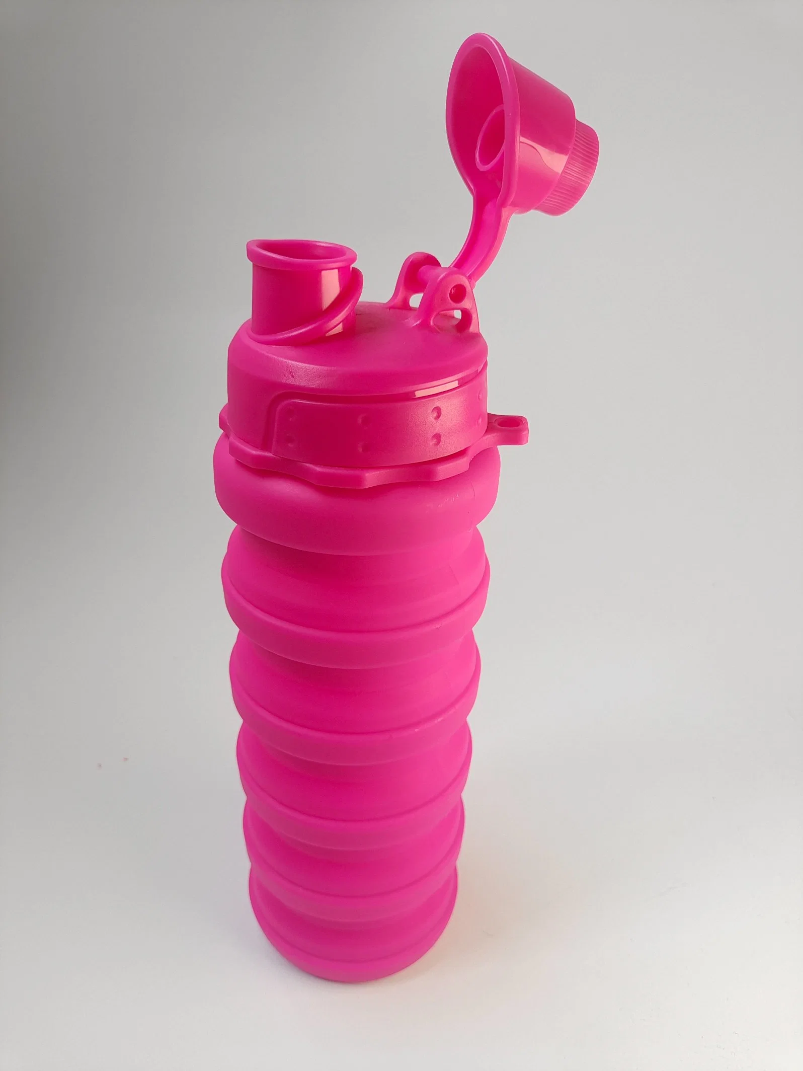 Bouteille d'eau en silicone pliable personnalisable pour les activités sportives de voyage en extérieur