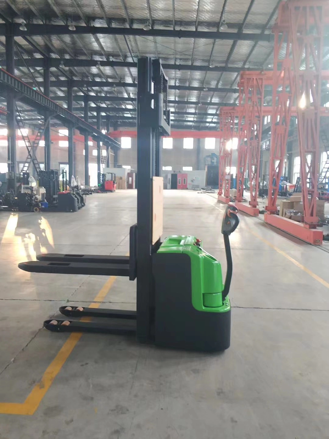 Almacén hidráulico completo Semi eléctrico alimentado por batería Tb120s-30 2ton Mini manual caminando de pie de pie de alcance camión Paleta apilador Forklift