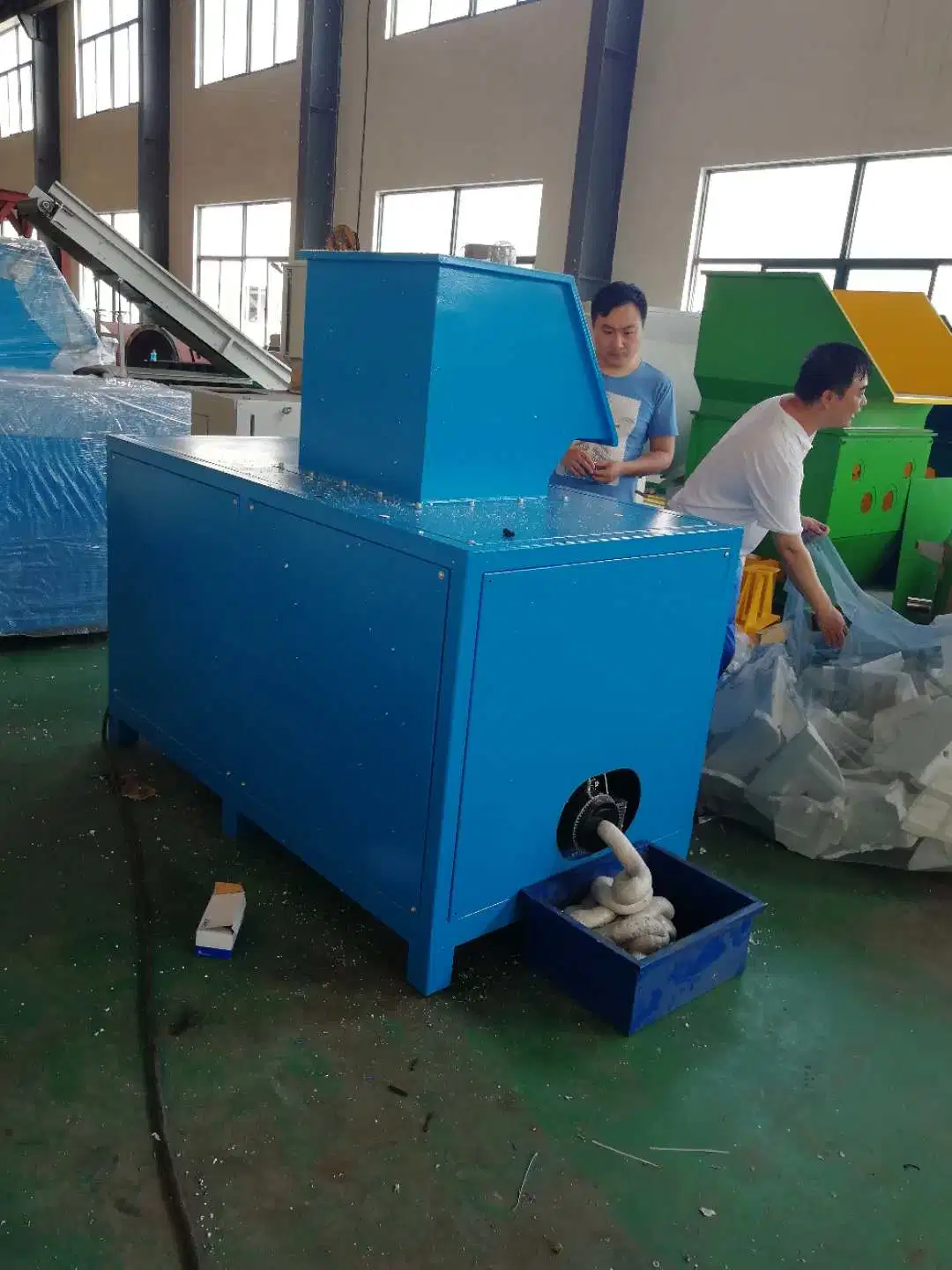 EPS Hot Melting Recycling Machine Foam Crusher Thermocol Block Making Machine