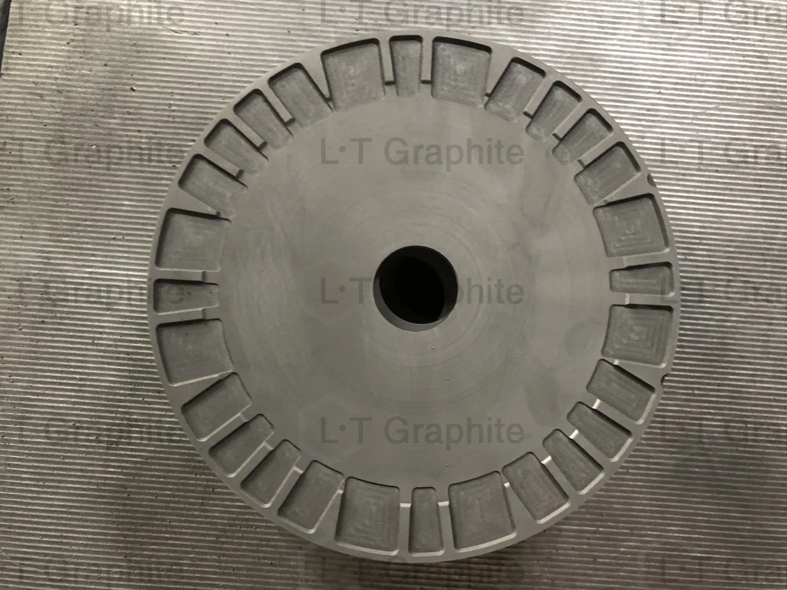 Fabrication de moules de graphite utilisées pour l'outillage de précision supérieure