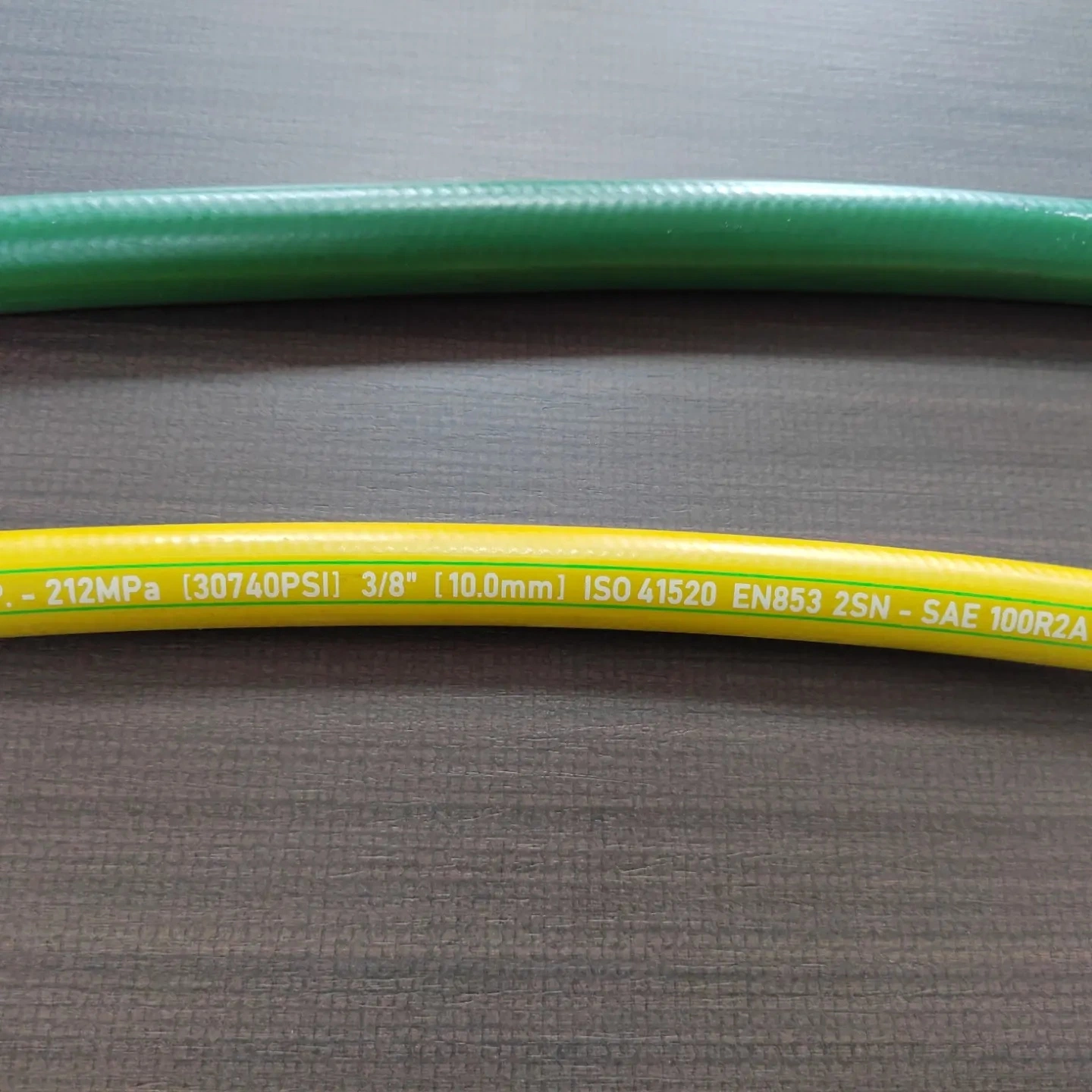 2sn Steel Wire Braided Rubber Hydraulic Hose for Coal Agricultural Construction Machines