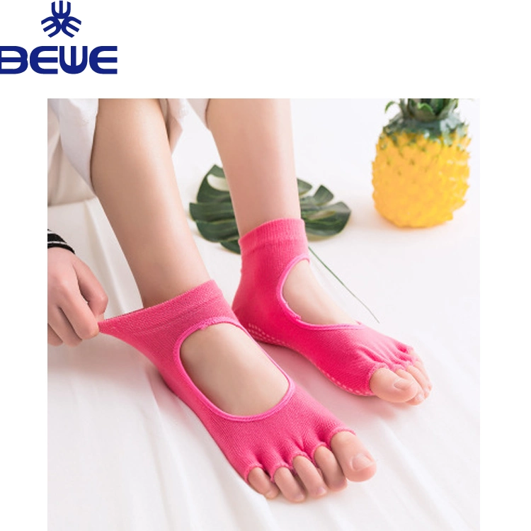 Manufacturer Yoga Factory Wholesale/Supplier Customized Non Slip Eco Friendly Antiskid Five Toe Yoga Sock