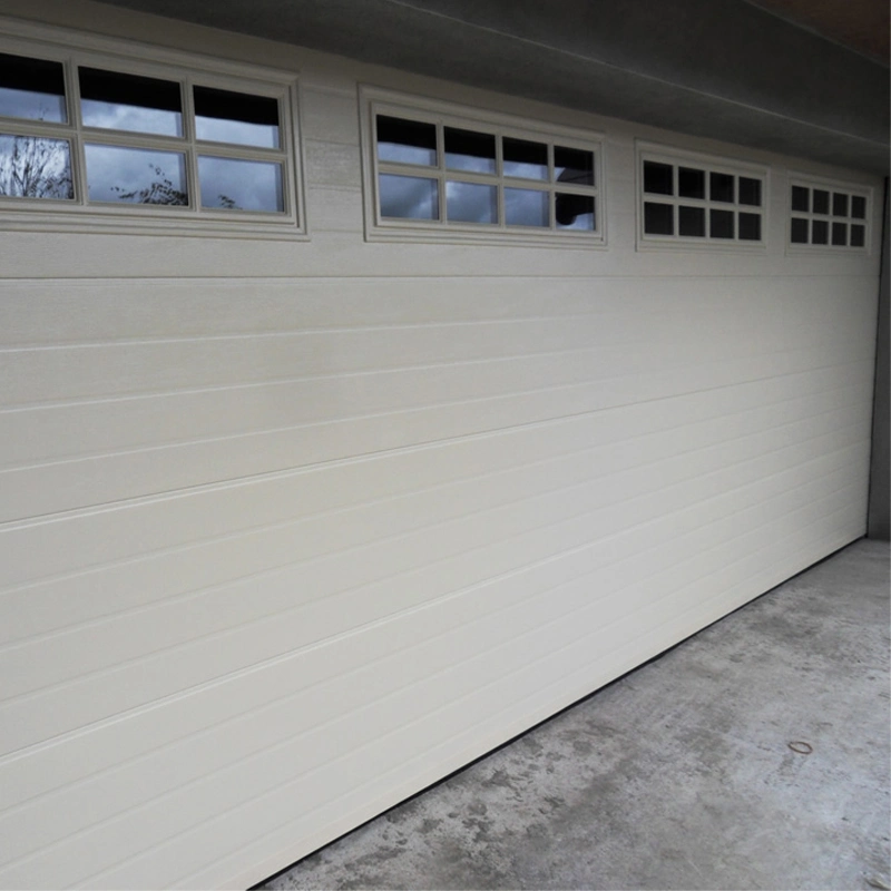 Porte de garage en bois à télécommande, aspect en bois, porte résidentielle