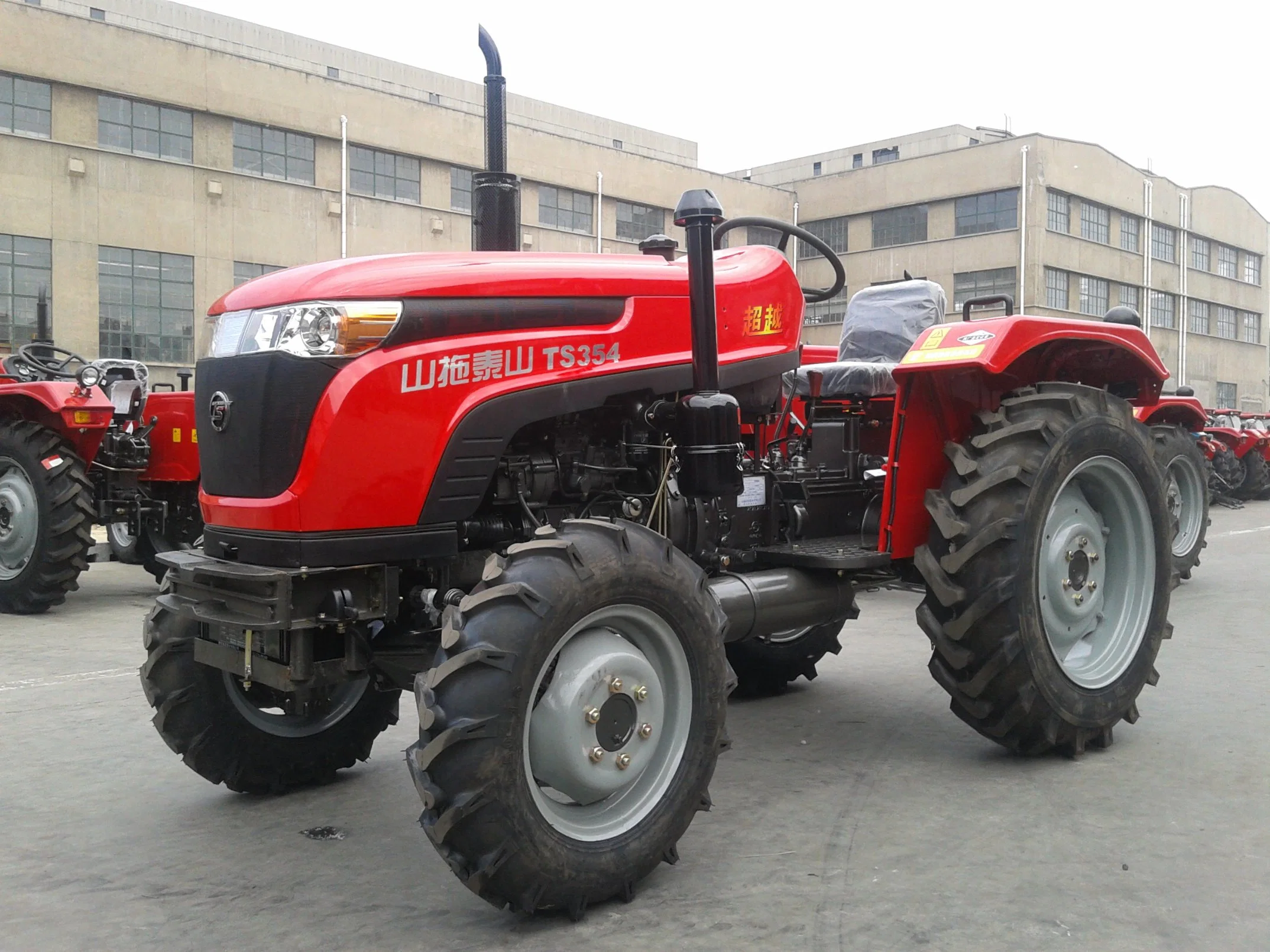 WUZHENG Low Cost Practical Senior Agricultural Machinery Compact Farming Tractor