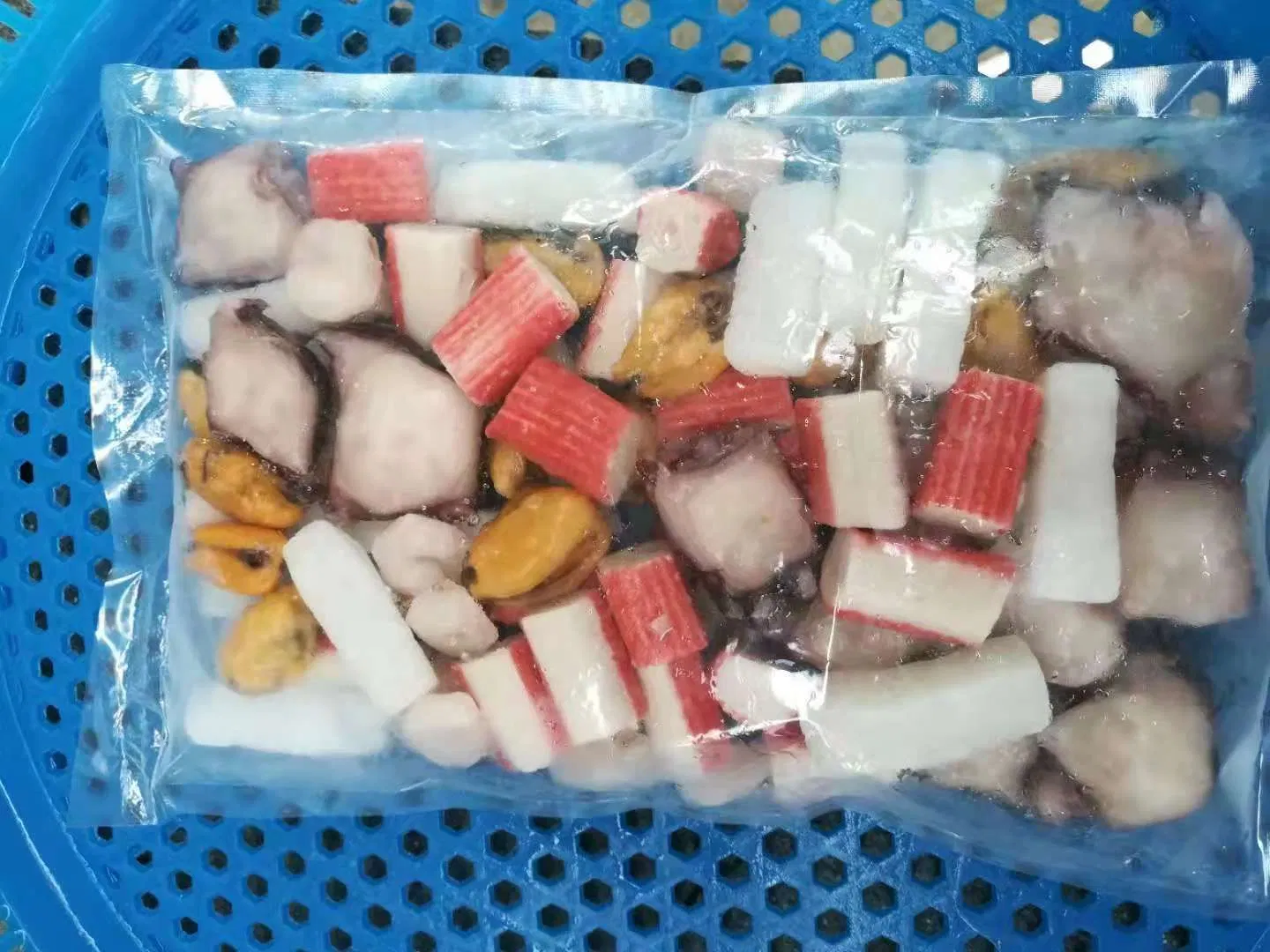 Frozen Seafood Mix Squid/Calamari/Calamar Crab Stick Mussel for Export