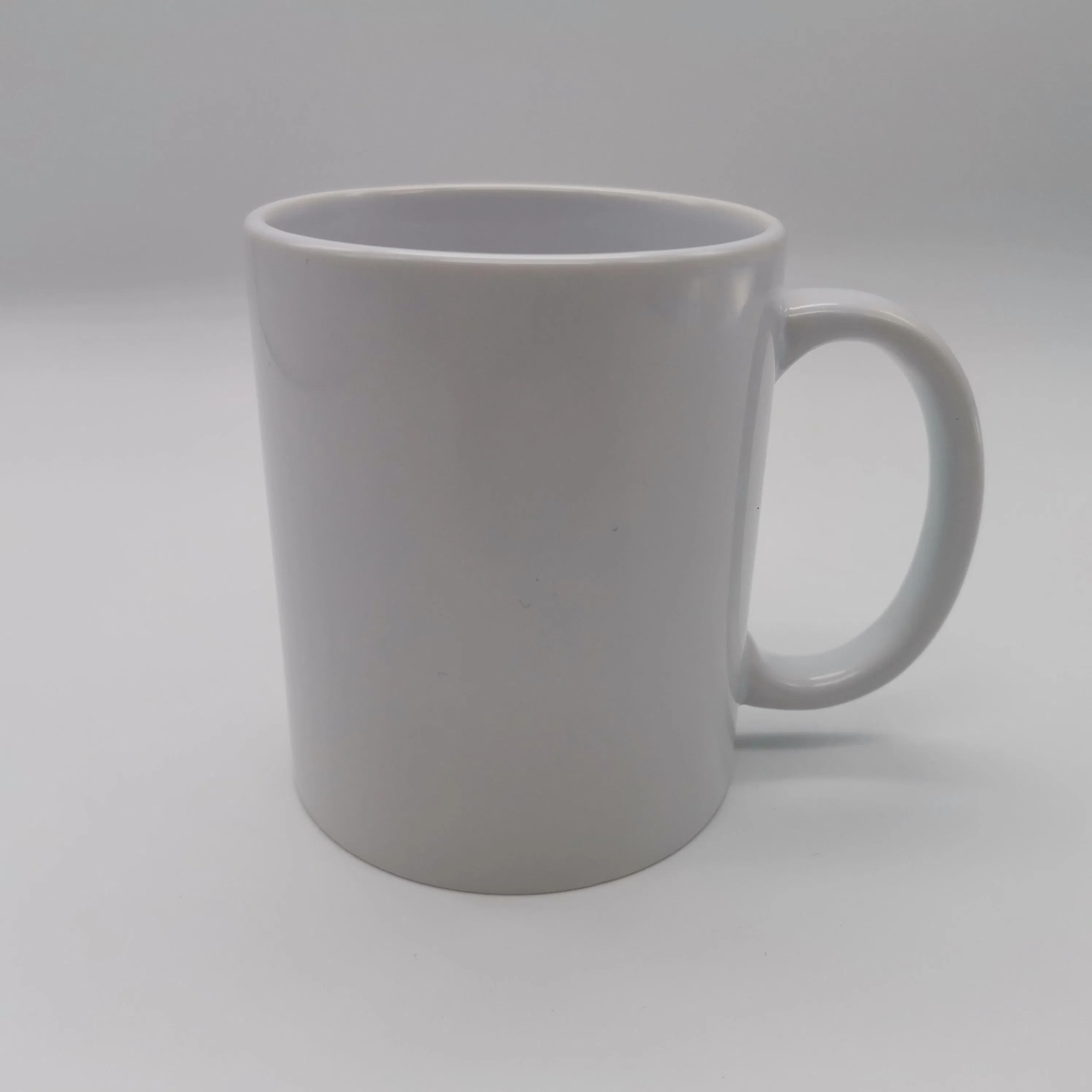 Comercio al por mayor grandes apilable de cerámica taza de café capuchino con mango de la copa de leche té Logotipo personalizado servicio de catering