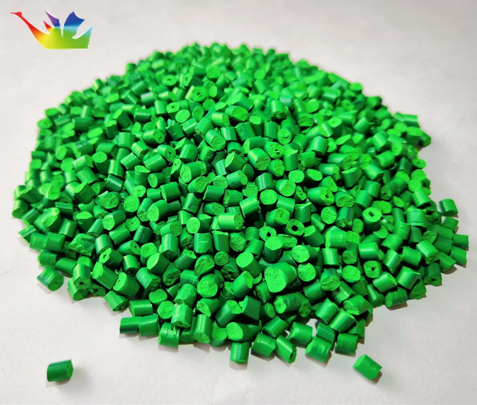 ABS, LDPE, HDPE, GPPS, PP Green Uviofast Masterbatch Plastic Material